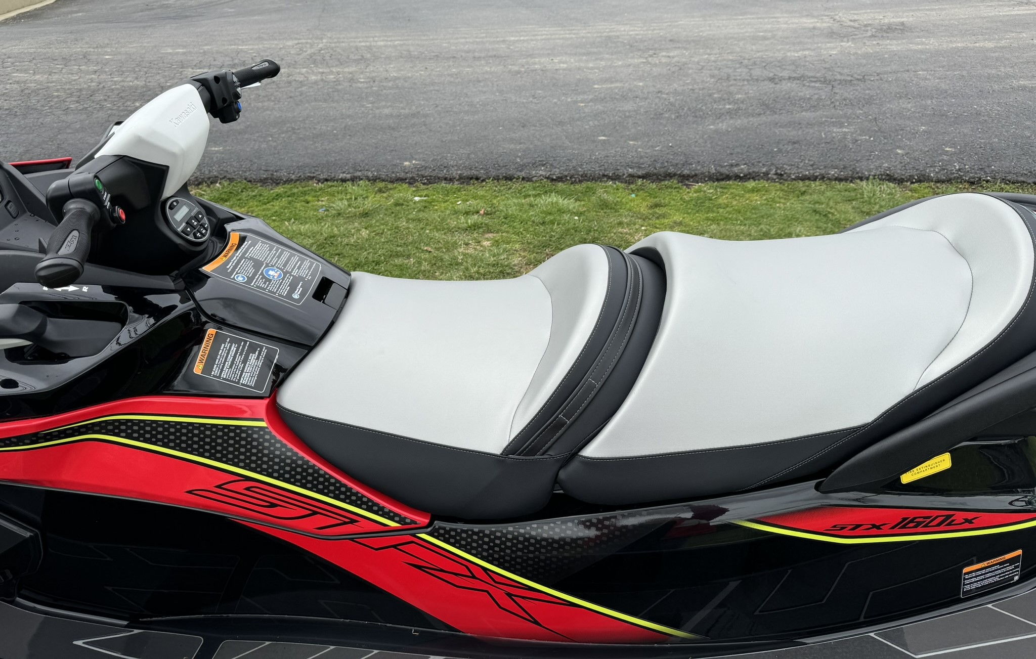 2024 Kawasaki Jet Ski® STX® 160LX - Ebony/Neon Red - Photo 7