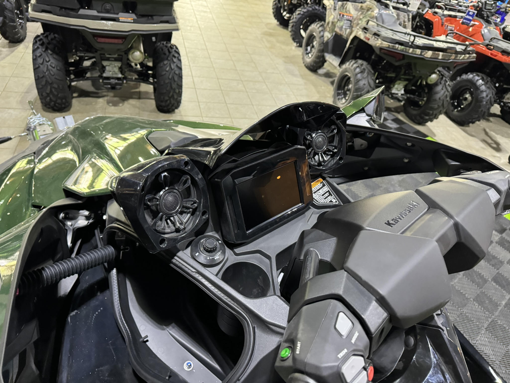 2024 Kawasaki Jet Ski® Ultra® 310LX - Ebony/Metallic Gold Sparkle Deep Green - Photo 5