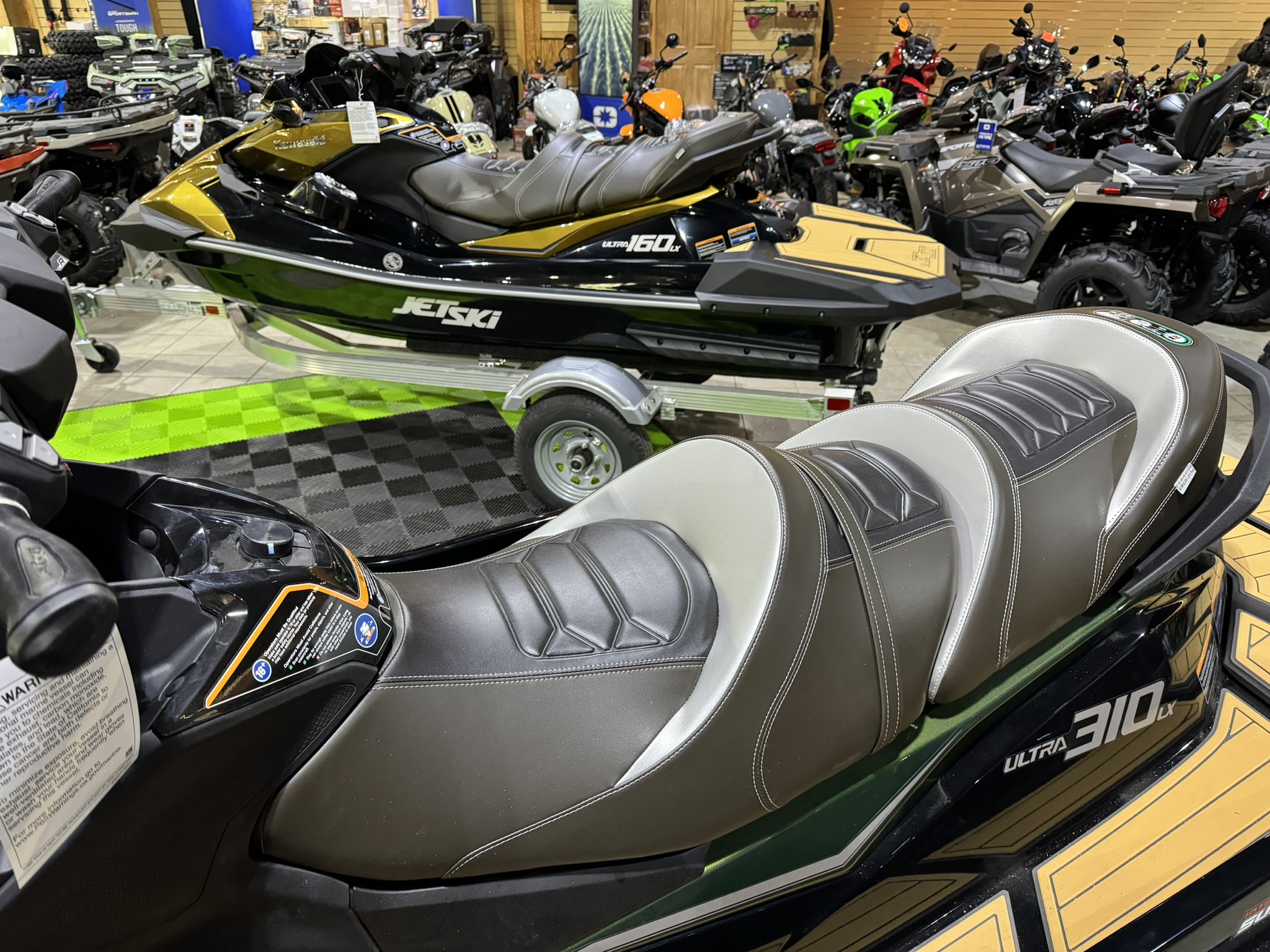 2024 Kawasaki Jet Ski® Ultra® 310LX - Ebony/Metallic Gold Sparkle Deep Green - Photo 6