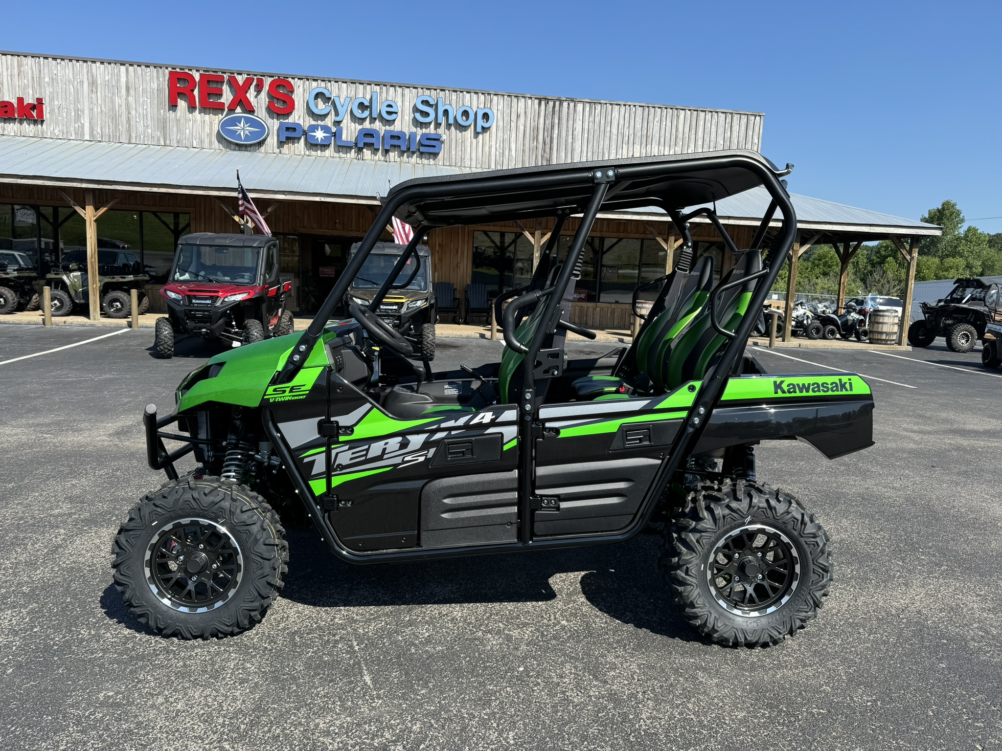 2025 Kawasaki Teryx4™ S SE - Candy Lime Green / Super Black