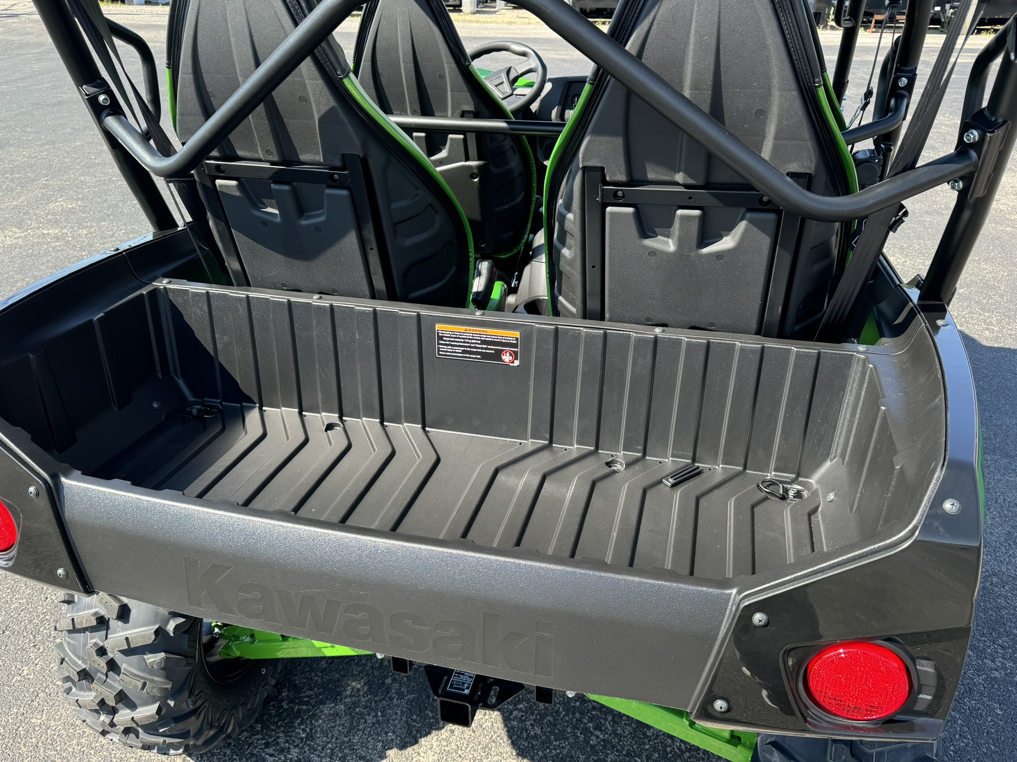 2025 Kawasaki Teryx4™ S SE - Candy Lime Green / Super Black - Photo 7