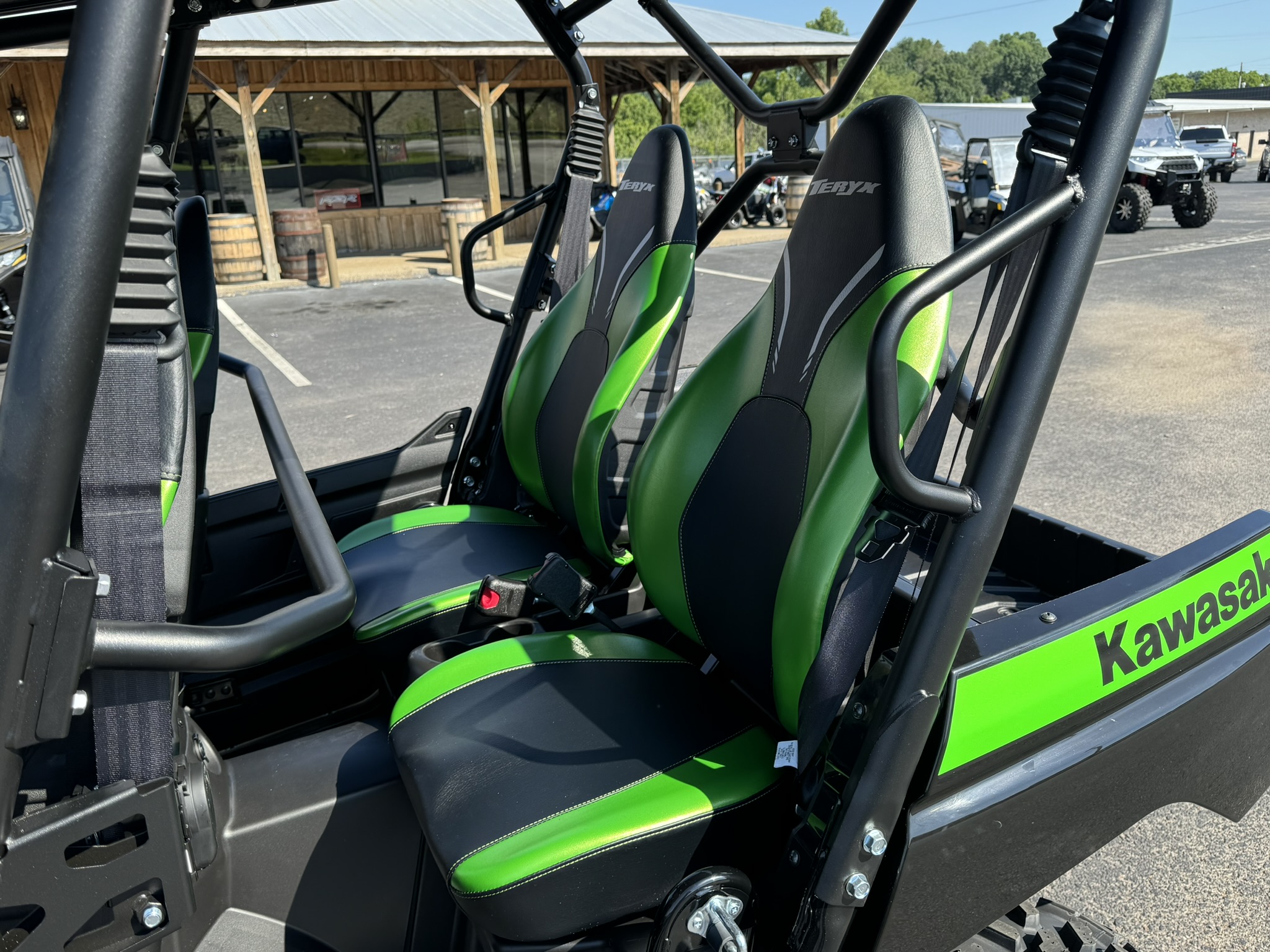 2025 Kawasaki Teryx4™ S SE - Candy Lime Green / Super Black - Photo 10