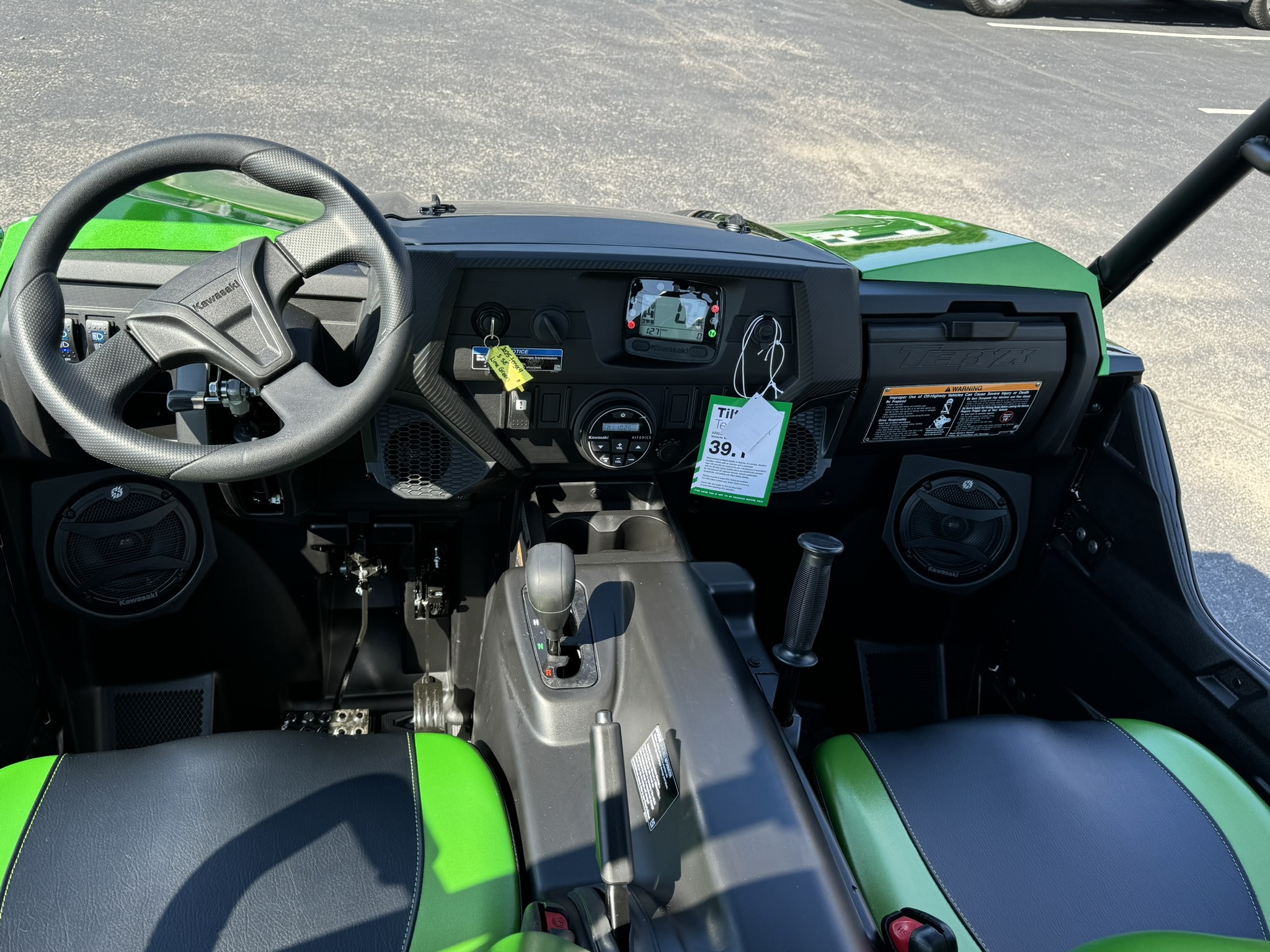 2025 Kawasaki Teryx4™ S SE - Candy Lime Green / Super Black - Photo 12