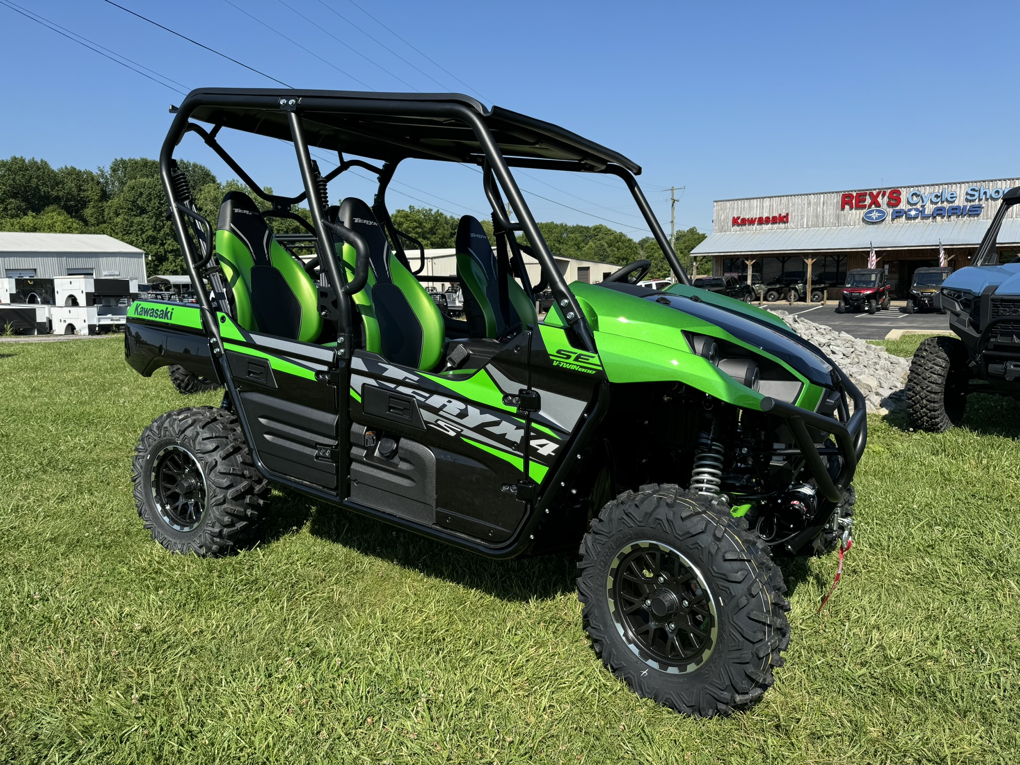 2025 Kawasaki Teryx4™ S SE - Candy Lime Green / Super Black - Photo 20