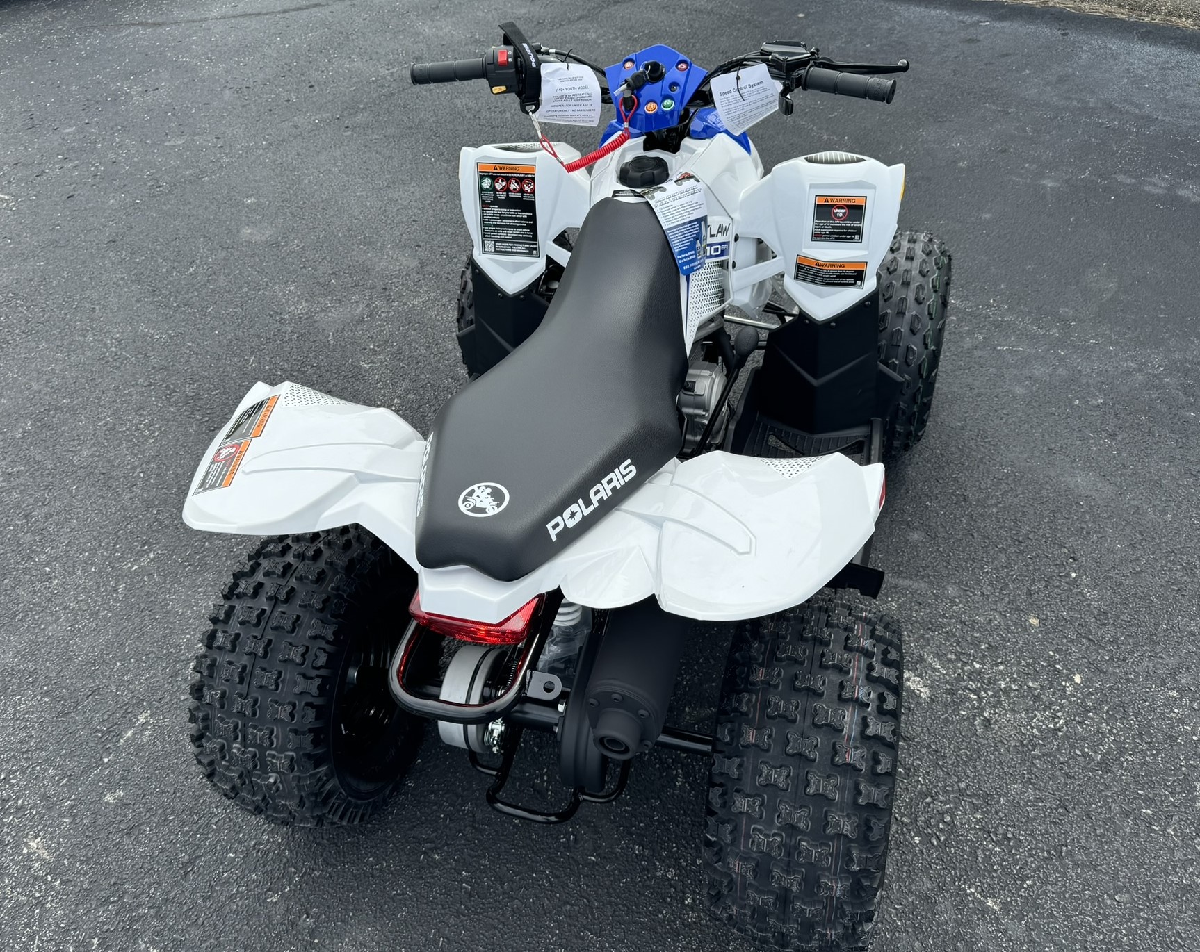 2025 Polaris Outlaw® 110 EFI - BRIGHT WHITE / POLARIS BLUE (youth) - Photo 6