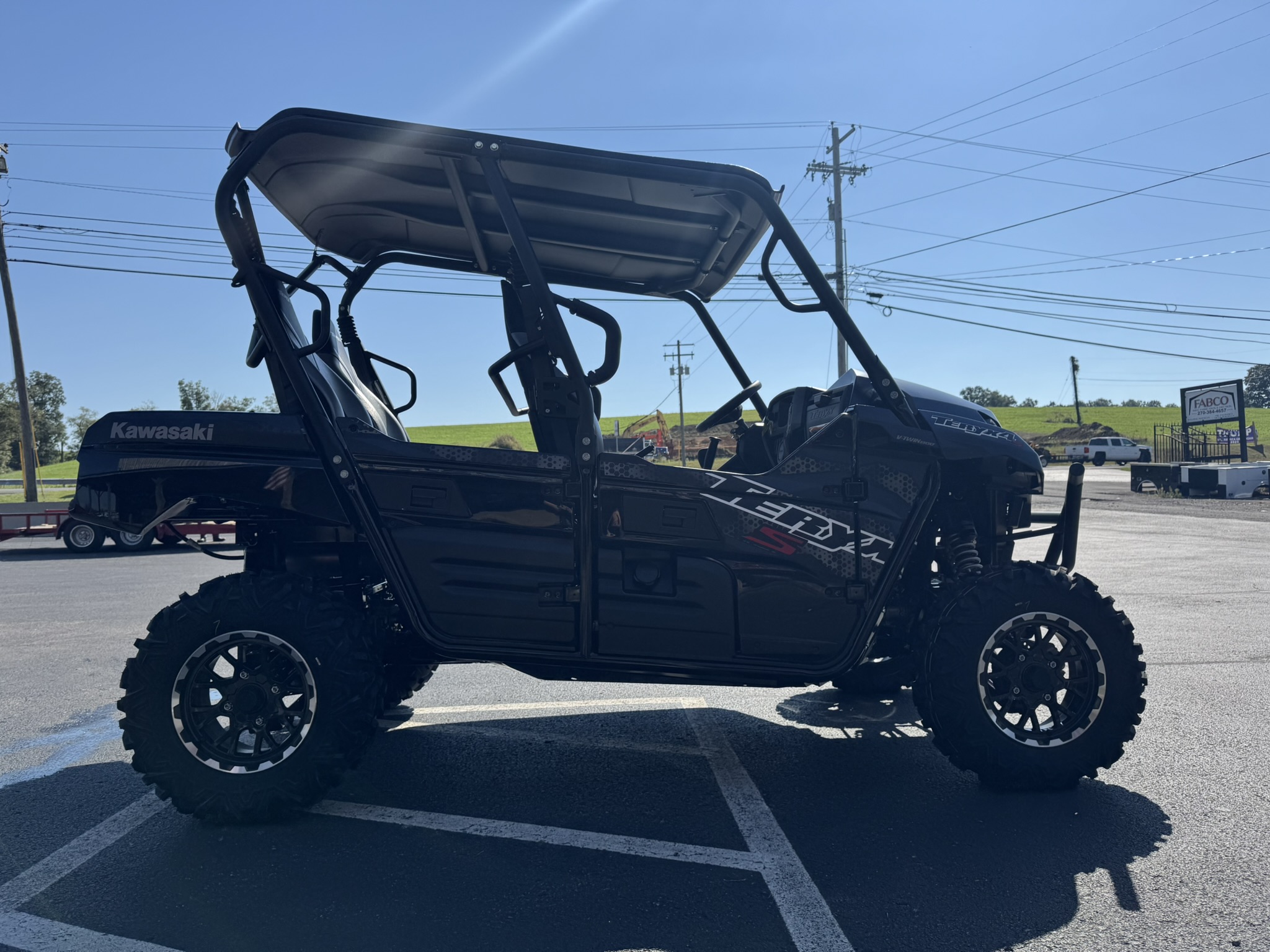 2025 Kawasaki Teryx4™ S LE - Metallic Matte Twilight Blue / Super Black - Photo 6