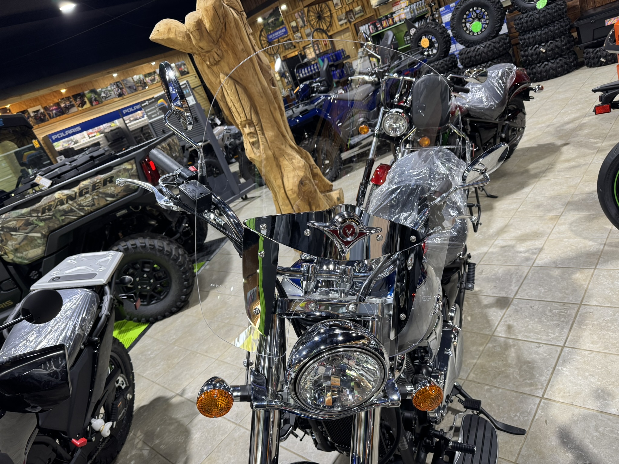 2025 Kawasaki Vulcan® 900 Classic LT - Metallic Ocean Blue/Metallic Moondust Gray - Photo 8