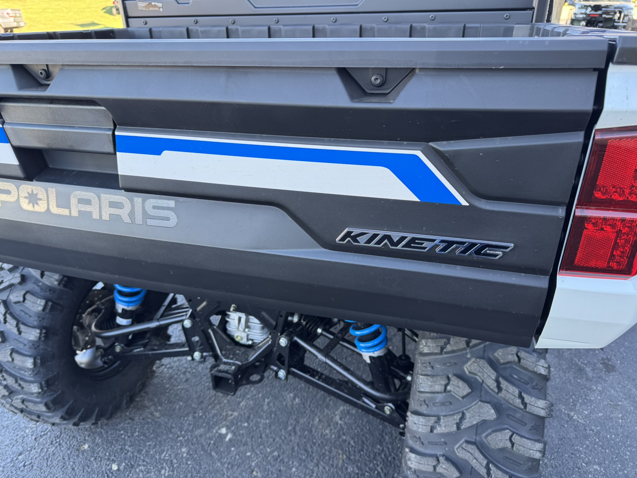 2024 Polaris Ranger XP® Kinetic Premium - Icy White Pearl - Photo 9