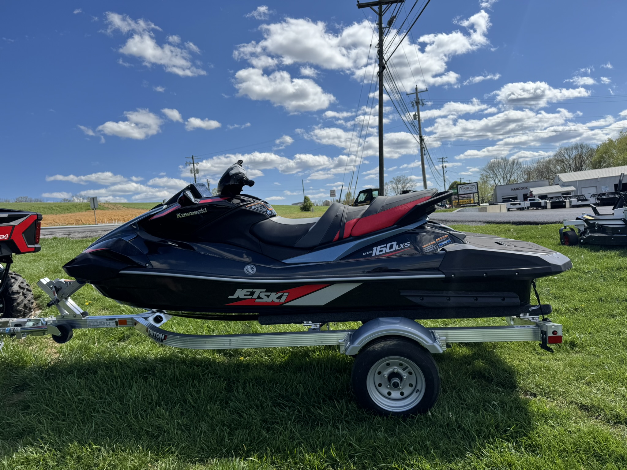 2025 Kawasaki Jet Ski® Ultra® 160 LX-S - Red /Bluish Gray / Ebony - Photo 5