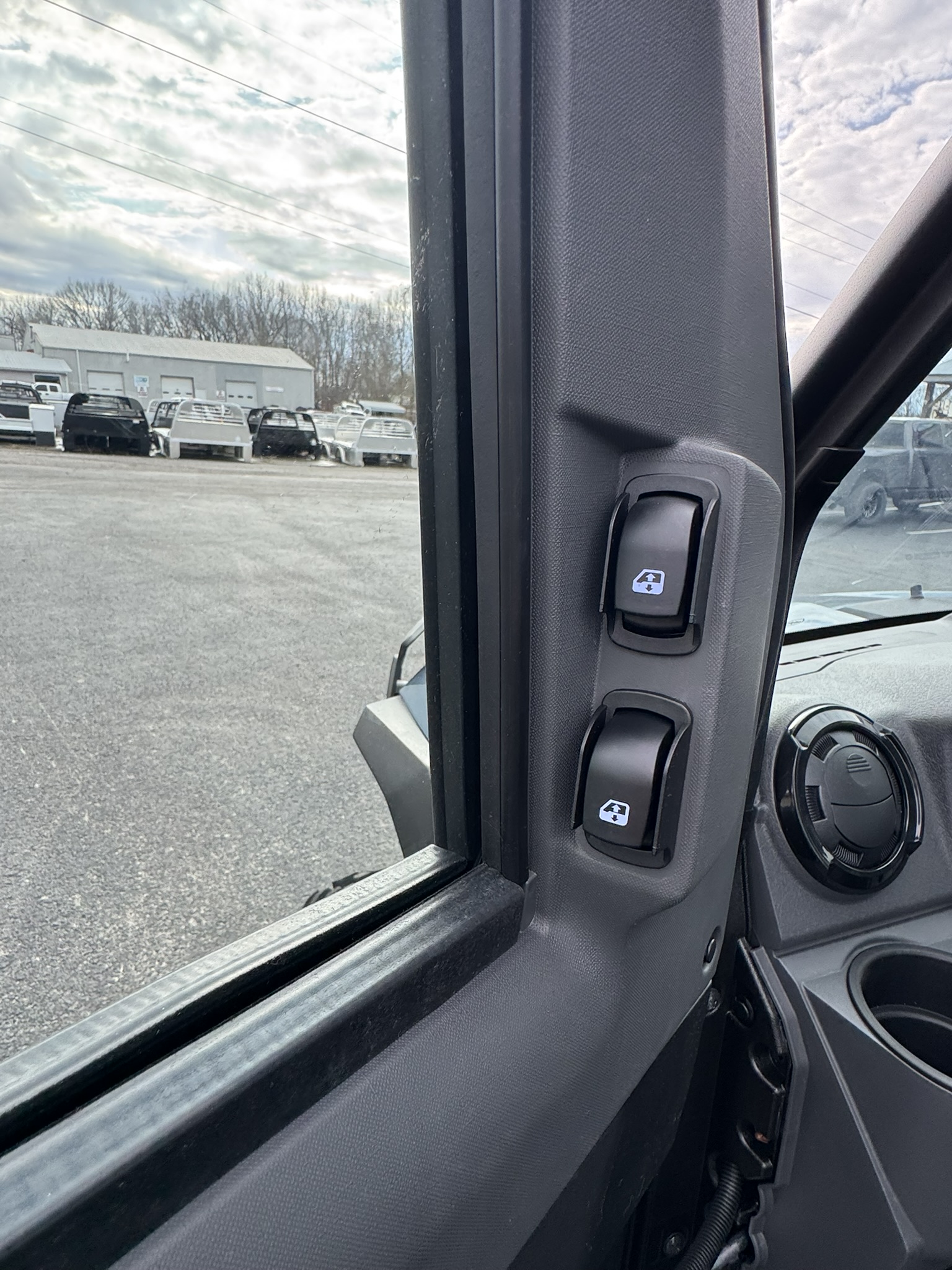 2025 Kawasaki RIDGE® XR Crew Limited HVAC - Metallic Bluish Gray - Photo 12