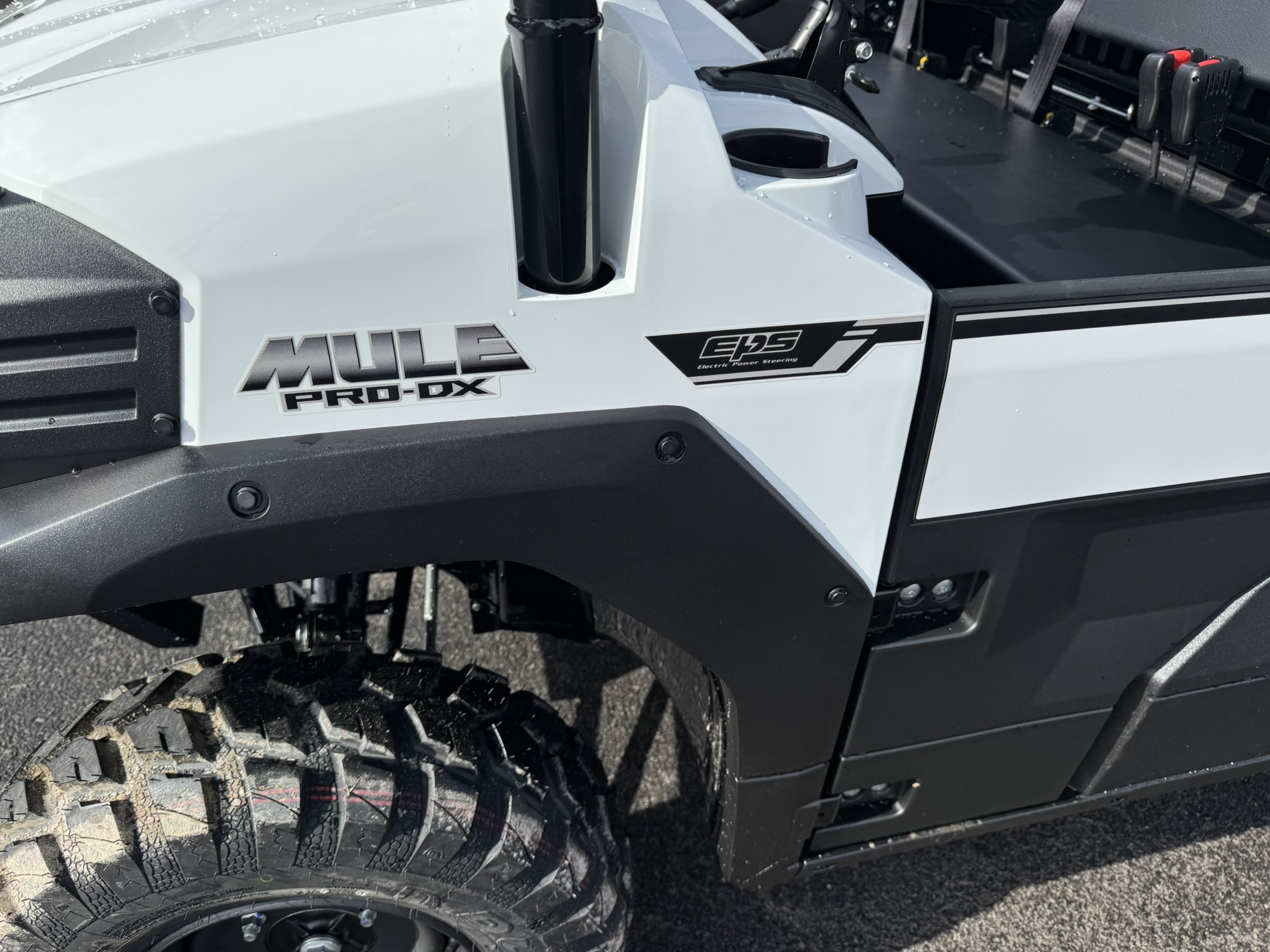 2025 Kawasaki Mule™ PRO-DX™ EPS - BRIGHT WHITE - Photo 12