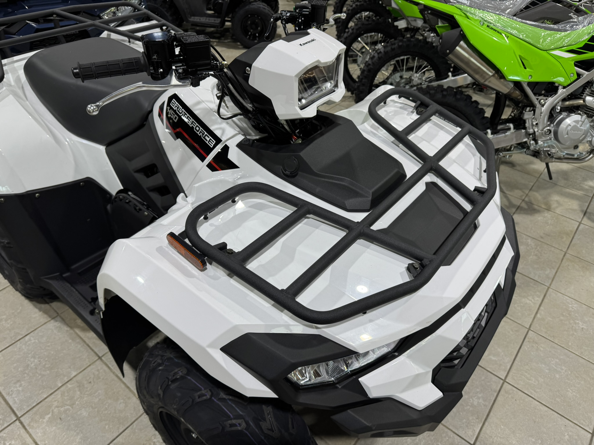2025 Kawasaki Brute Force® 450 4x4 - WHITE - Photo 8
