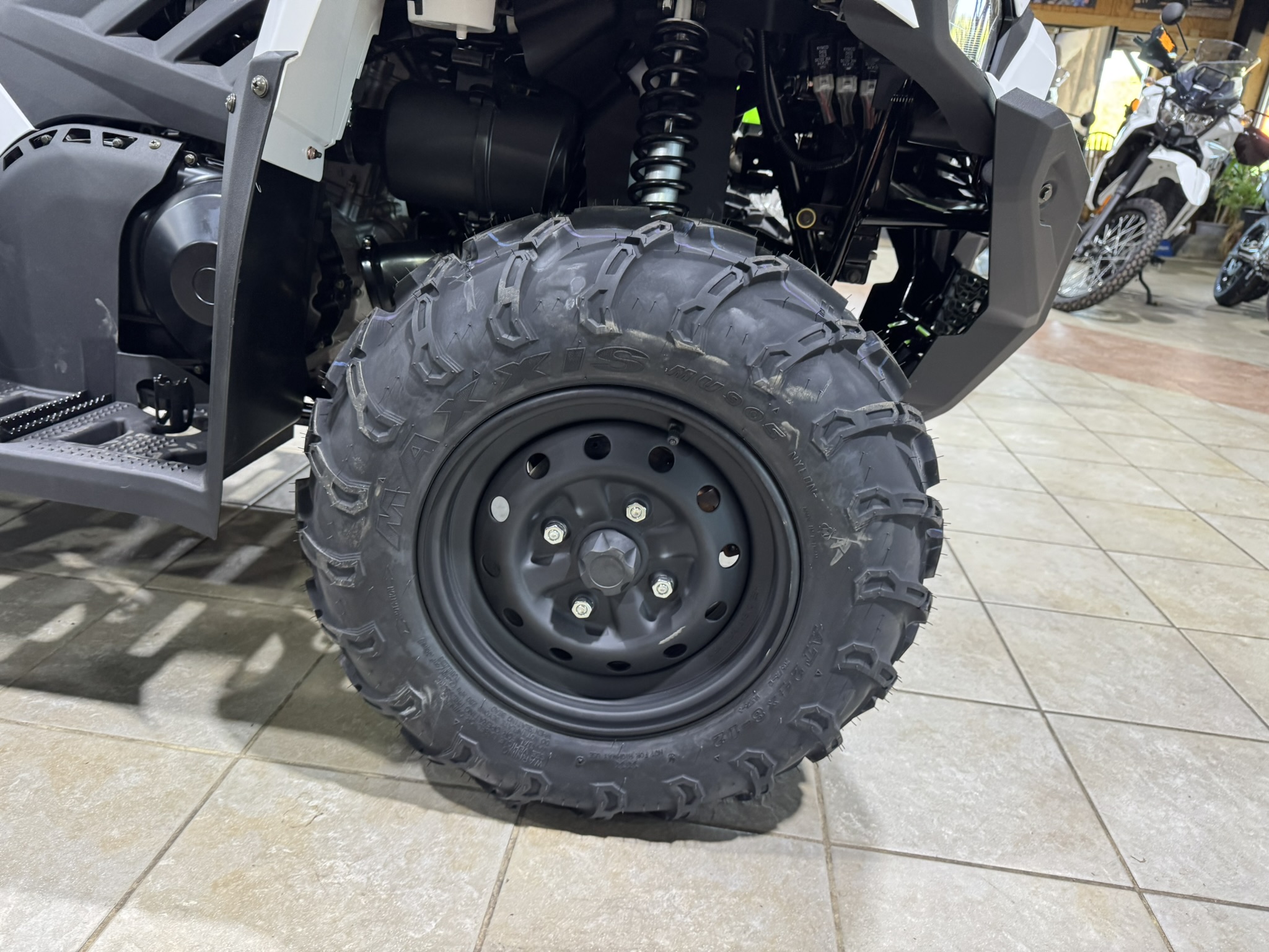 2025 Kawasaki Brute Force® 450 4x4 - WHITE - Photo 9