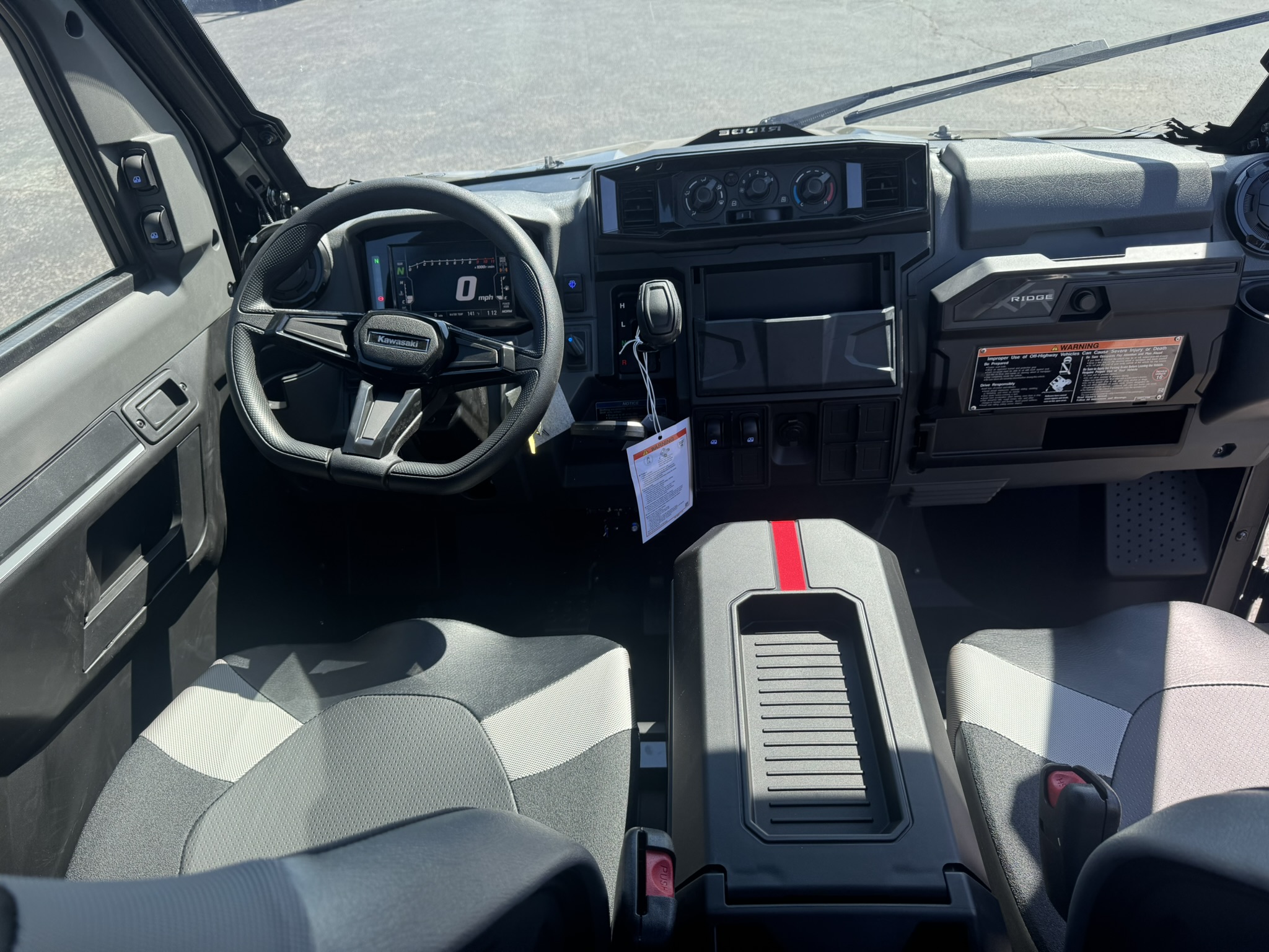 2025 Kawasaki RIDGE® XR Crew HVAC - Metallic Graystone - Photo 10