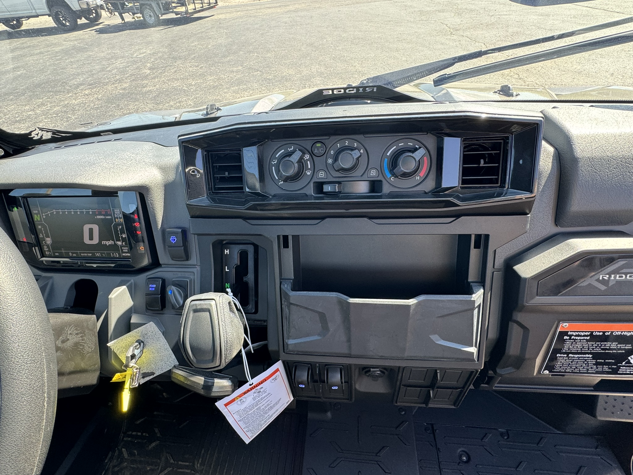 2025 Kawasaki RIDGE® XR Crew HVAC - Metallic Graystone - Photo 11