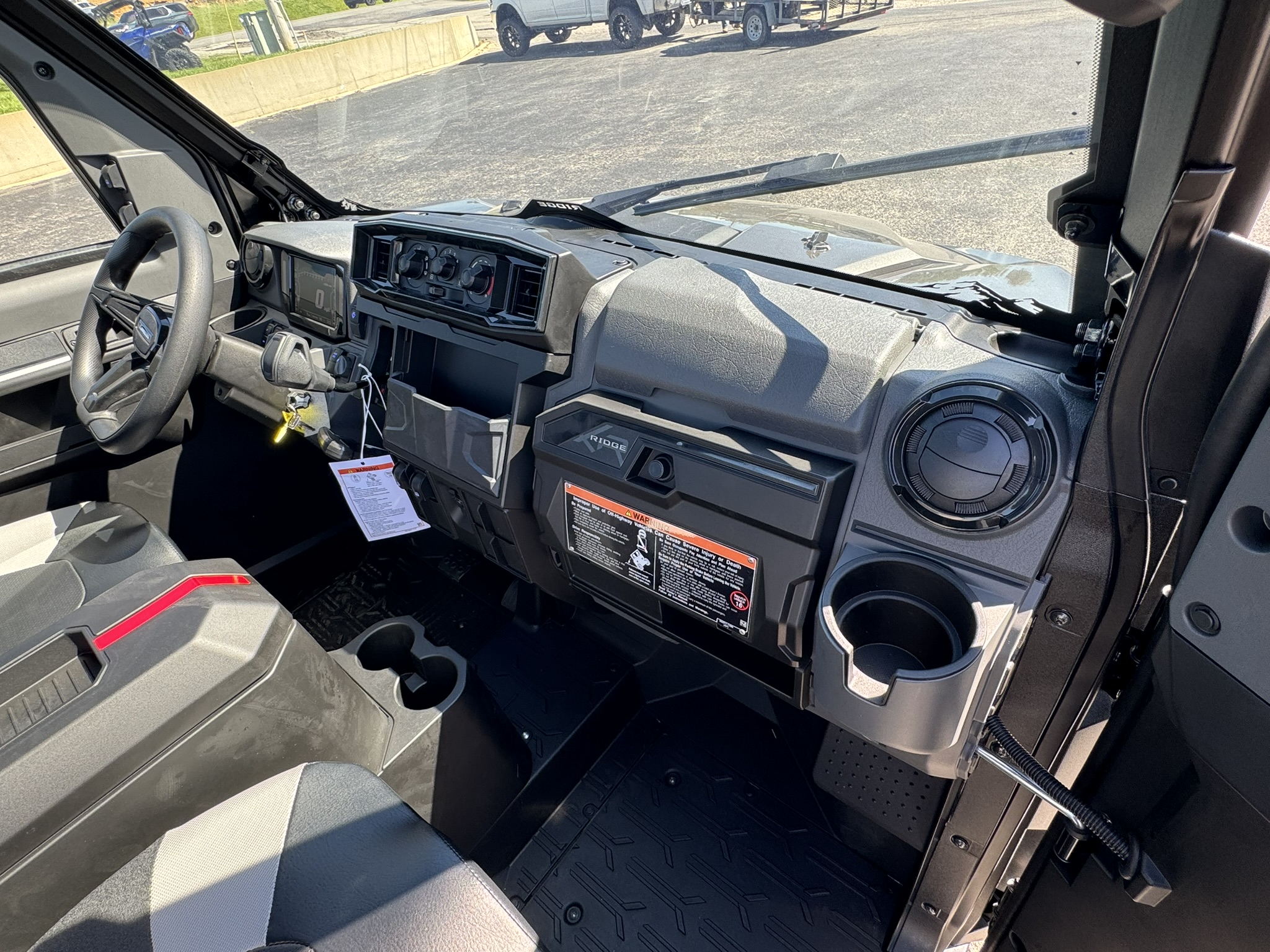 2025 Kawasaki RIDGE® XR Crew HVAC - Metallic Graystone - Photo 12