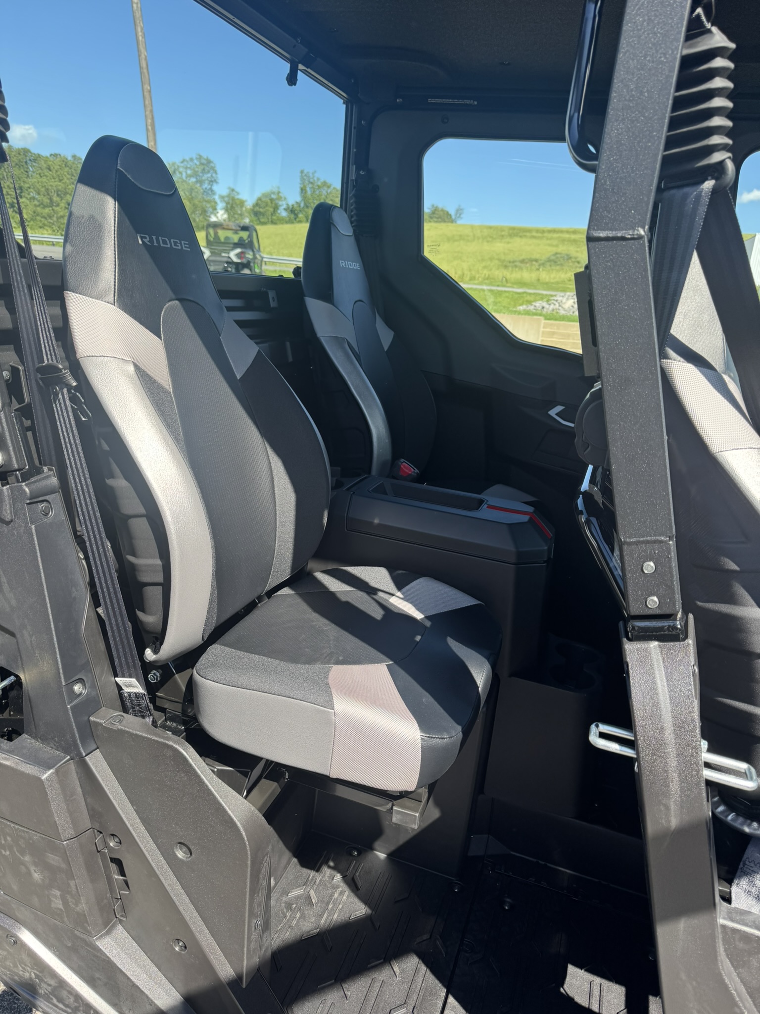 2025 Kawasaki RIDGE® XR Crew HVAC - Metallic Graystone - Photo 14