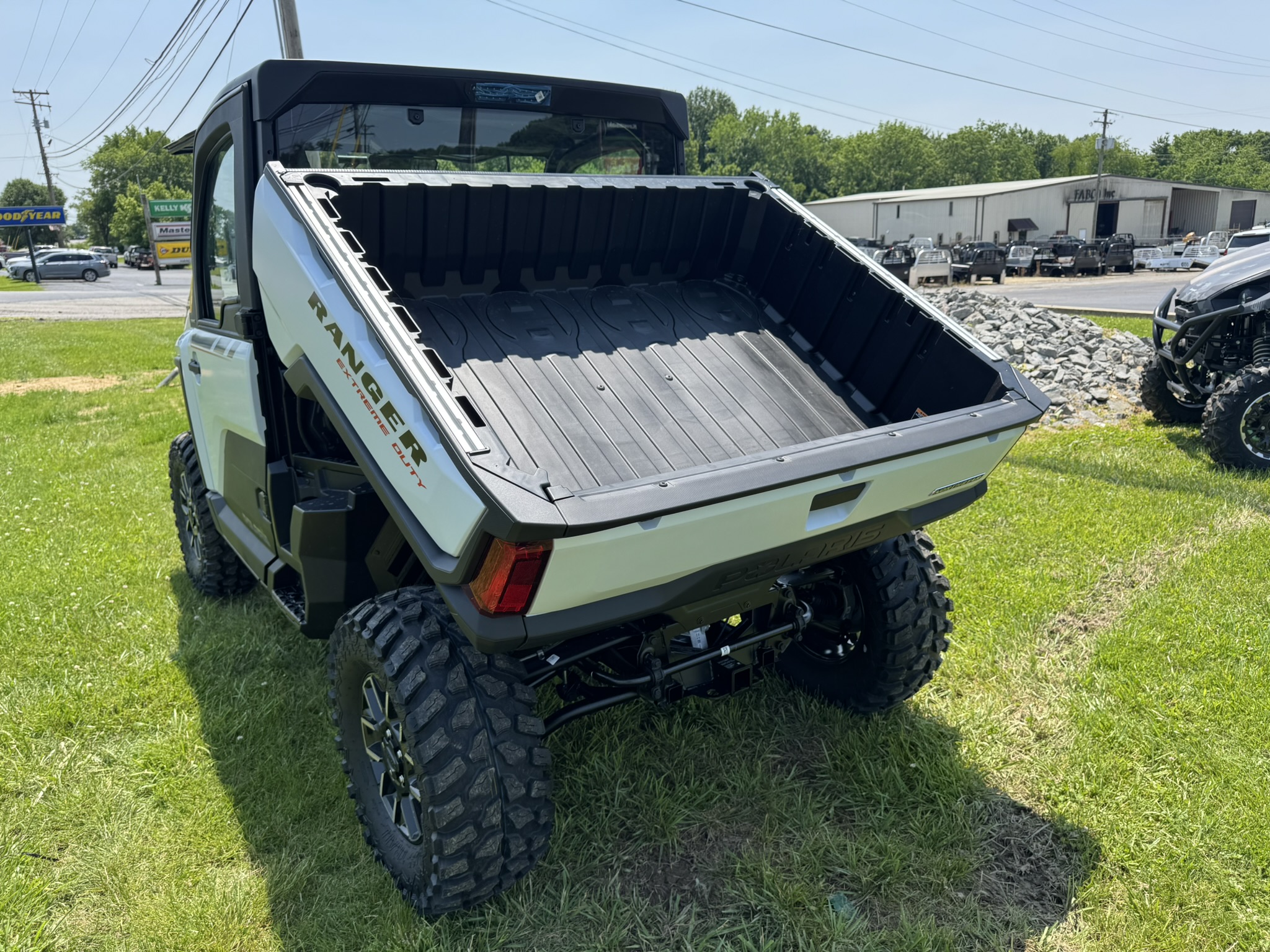 2025 Polaris Ranger® XD 1500 NorthStar Ultimate - Ghost White Metallic Smoke - Photo 8