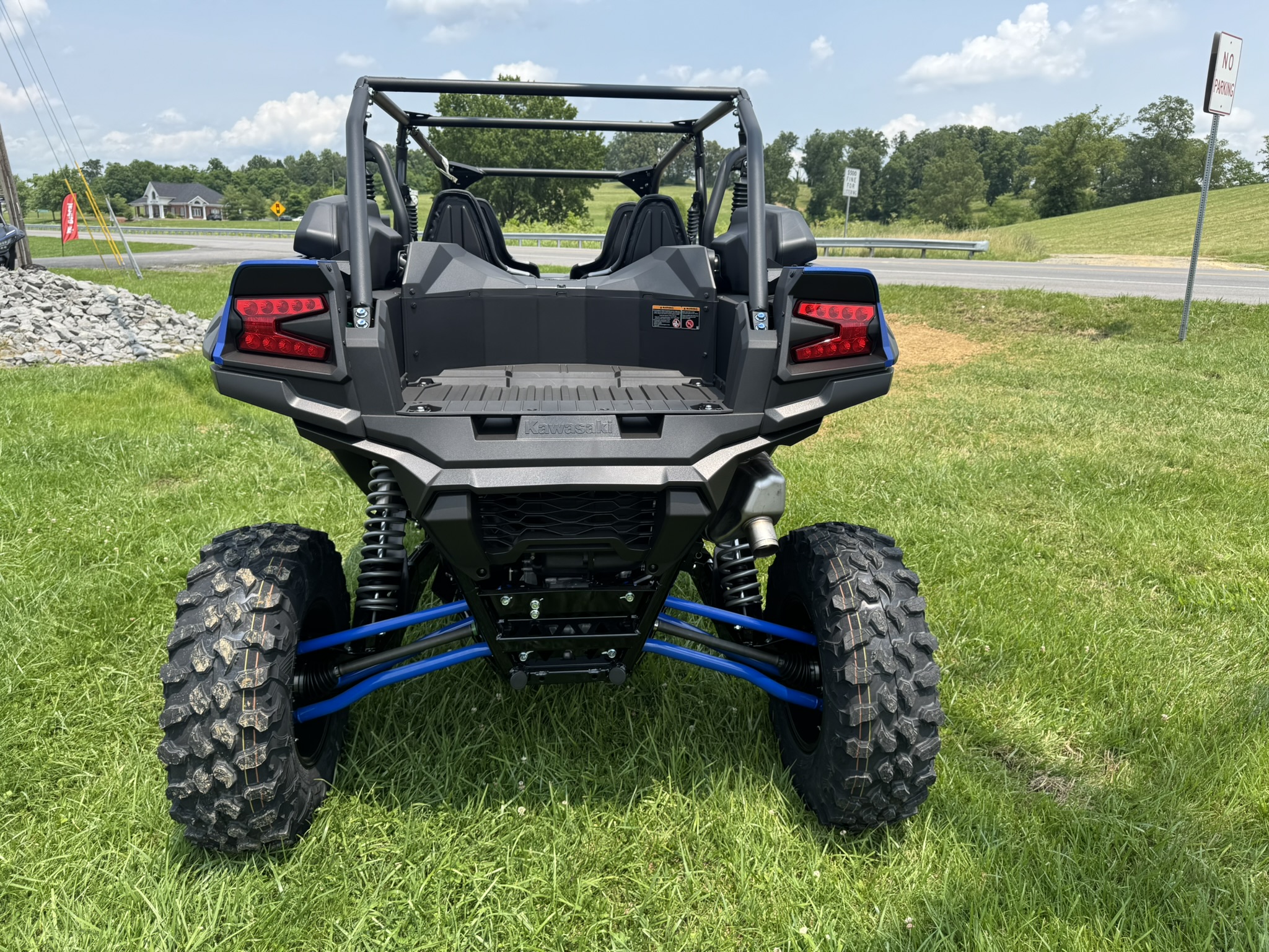 2025 Kawasaki Teryx® KRX4® 1000 - Metallic Sierra Blue / Super Black - Photo 5
