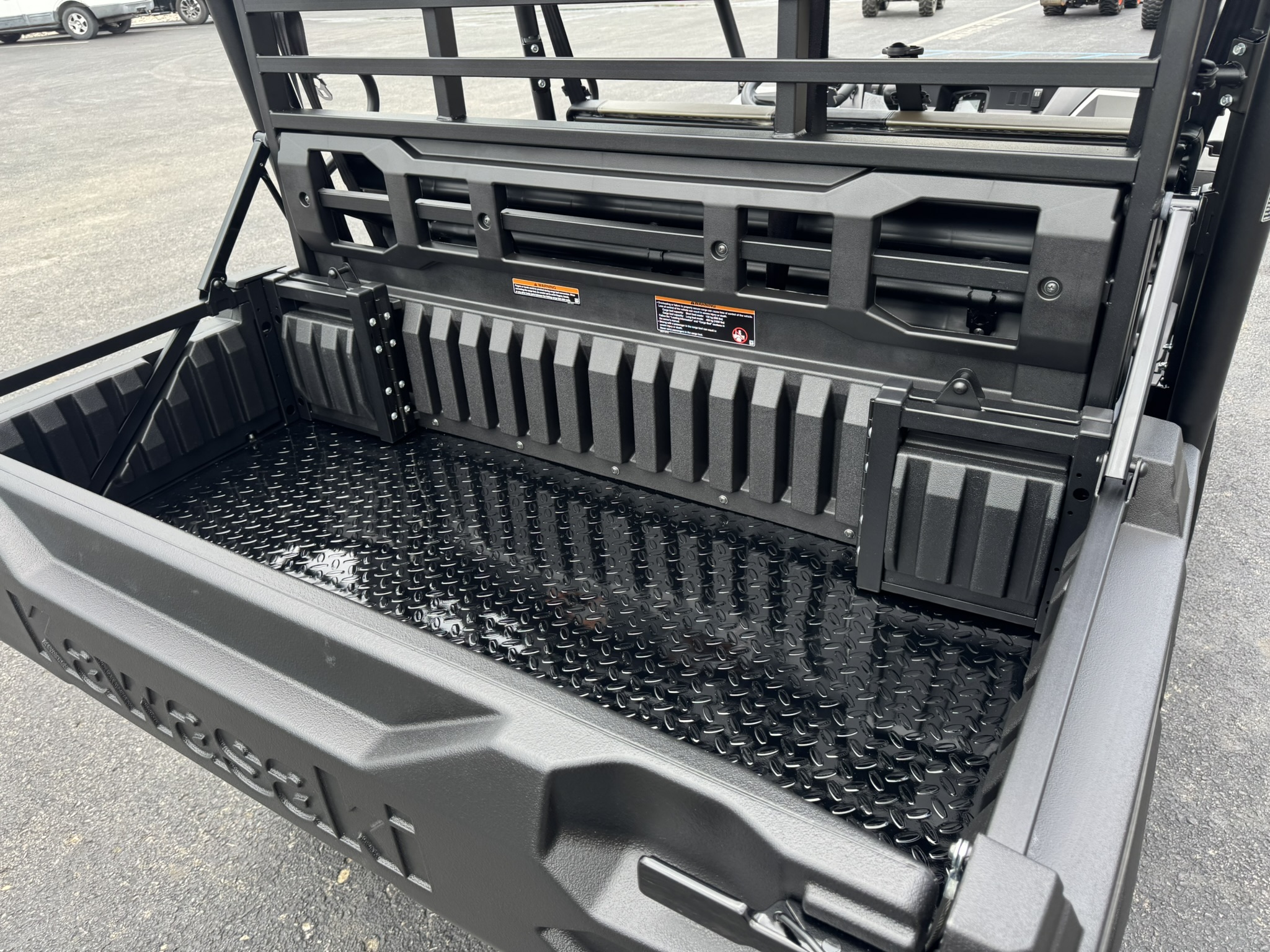 2026 Kawasaki Mule™ PRO-FXT™ 1000 LE Ranch Edition -  Metallic Phantom Silver - Photo 9