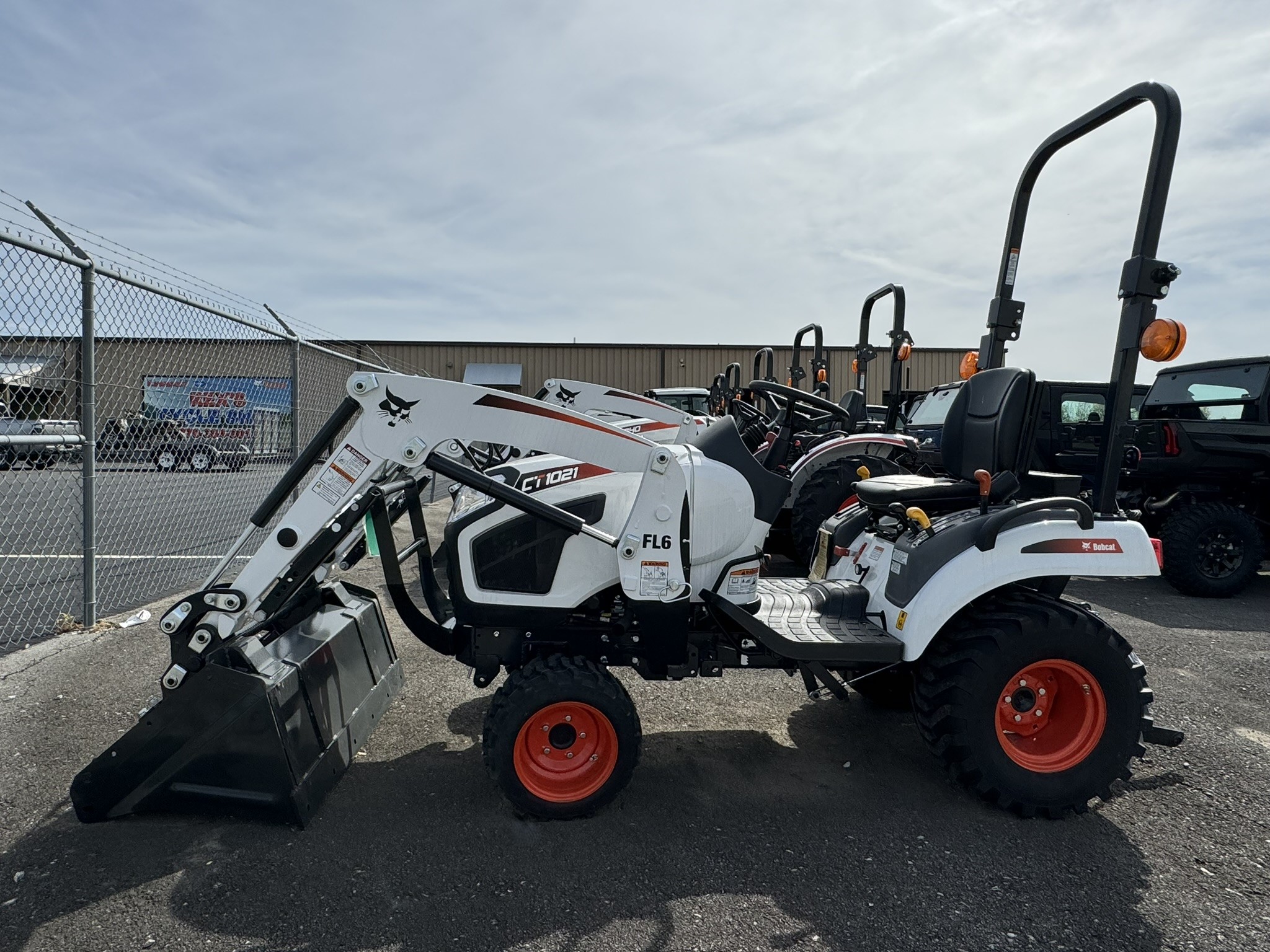 2025 Bobcat CT1021 HST Compact Tractor (cash sale price - loader program / see notes) - Photo 2