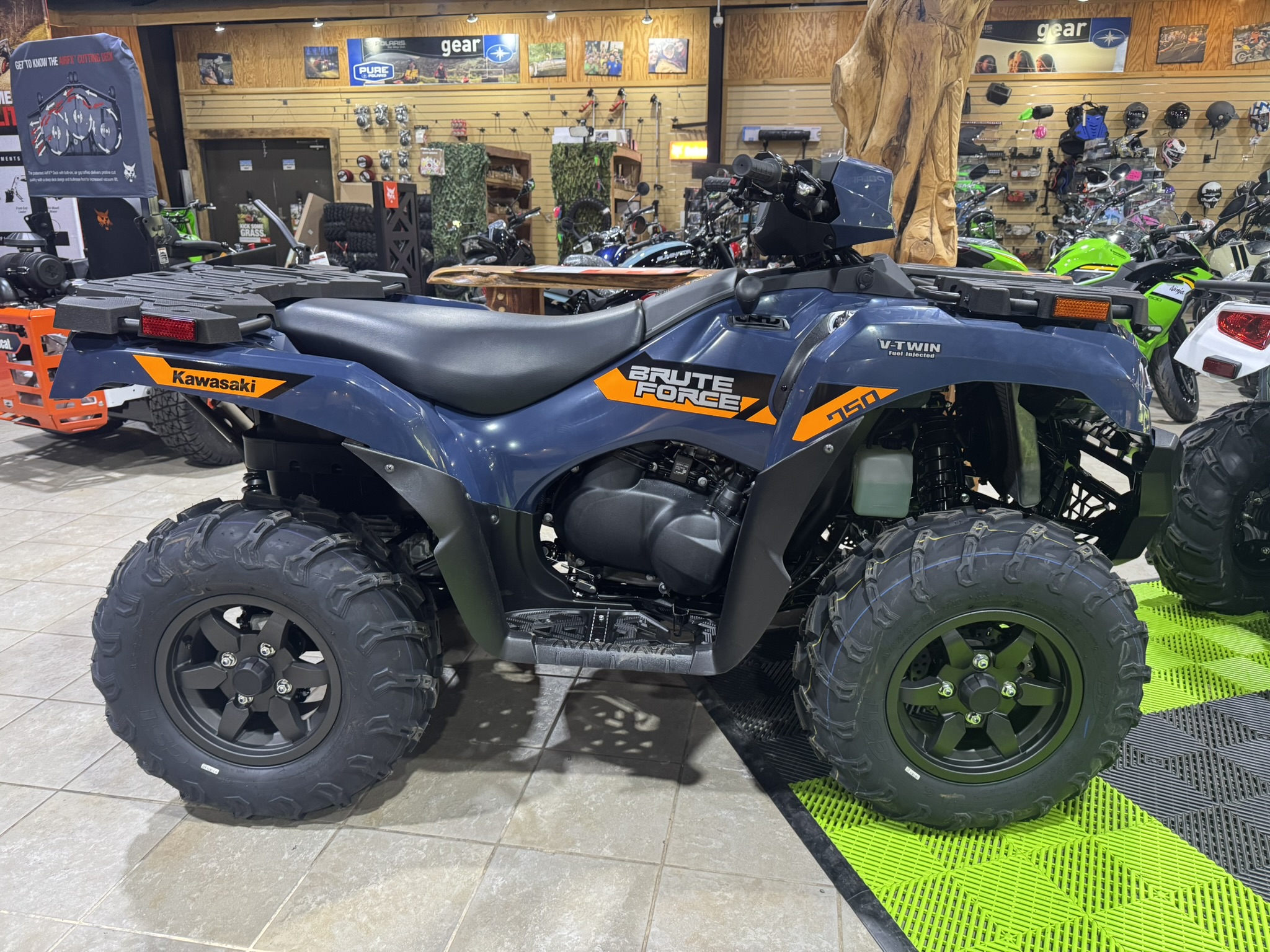 2026 Kawasaki Brute Force® 750 EPS - Grayish Blue