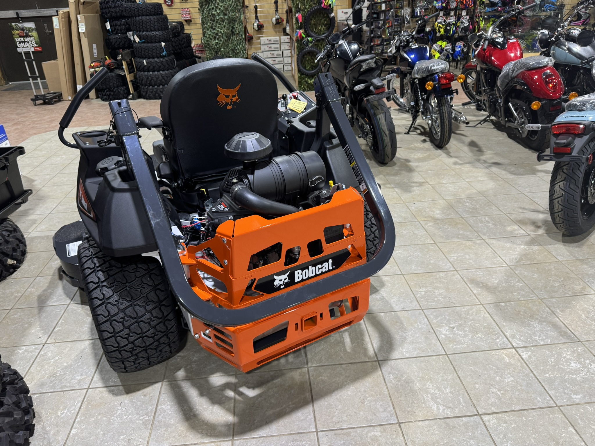 2025 Bobcat ZT6100 EFI - 61” Zero-Turn Mower  (cash sale price listed-see notes) - Photo 6