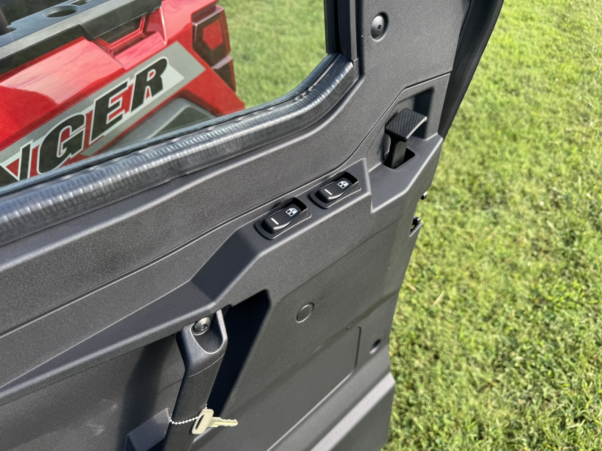 2026 Polaris Ranger XP® 1000 NorthStar Ultimate - SUNSET RED - Photo 9