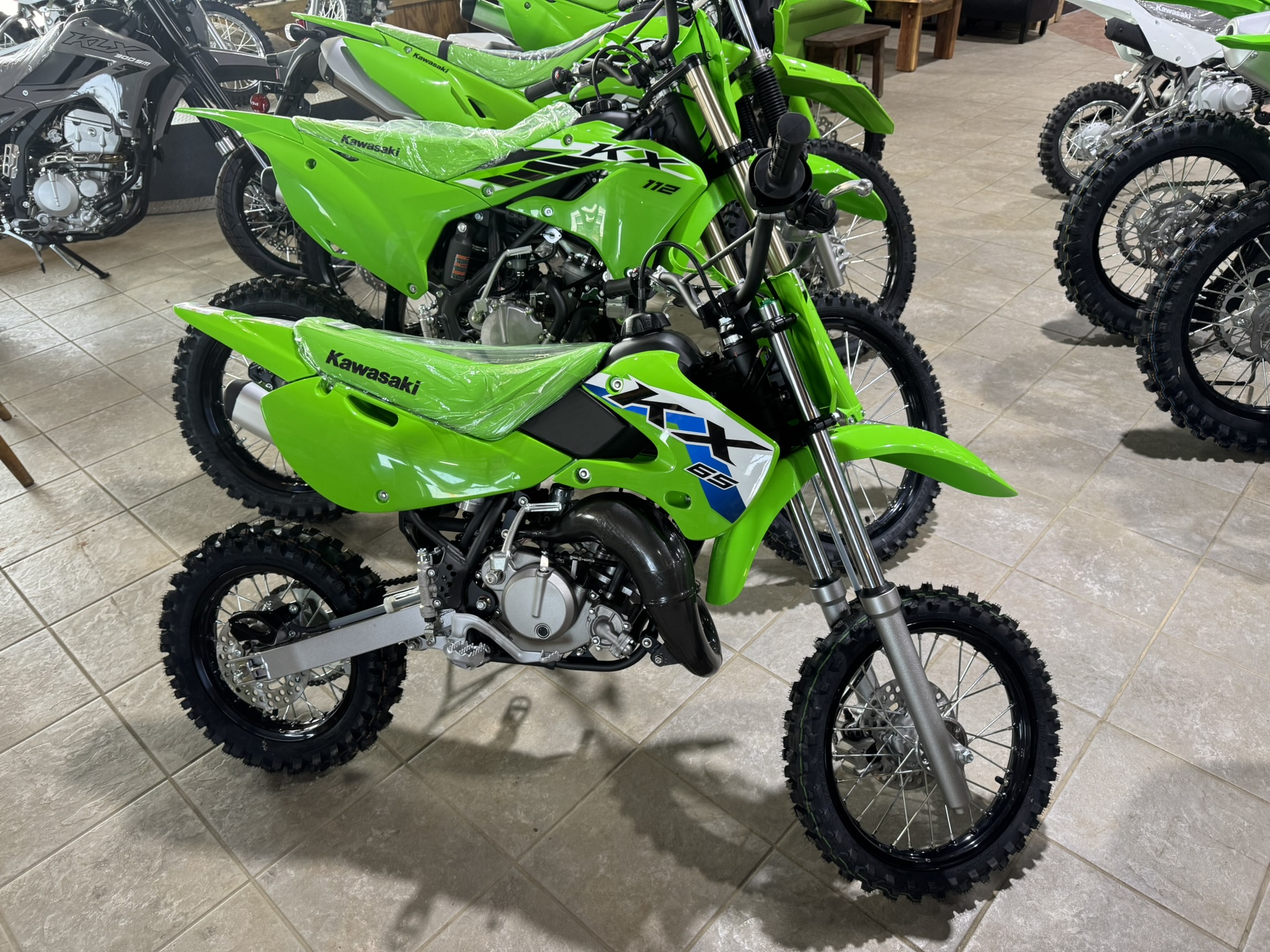 2026 Kawasaki KX™ 65 - LIME - Photo 3
