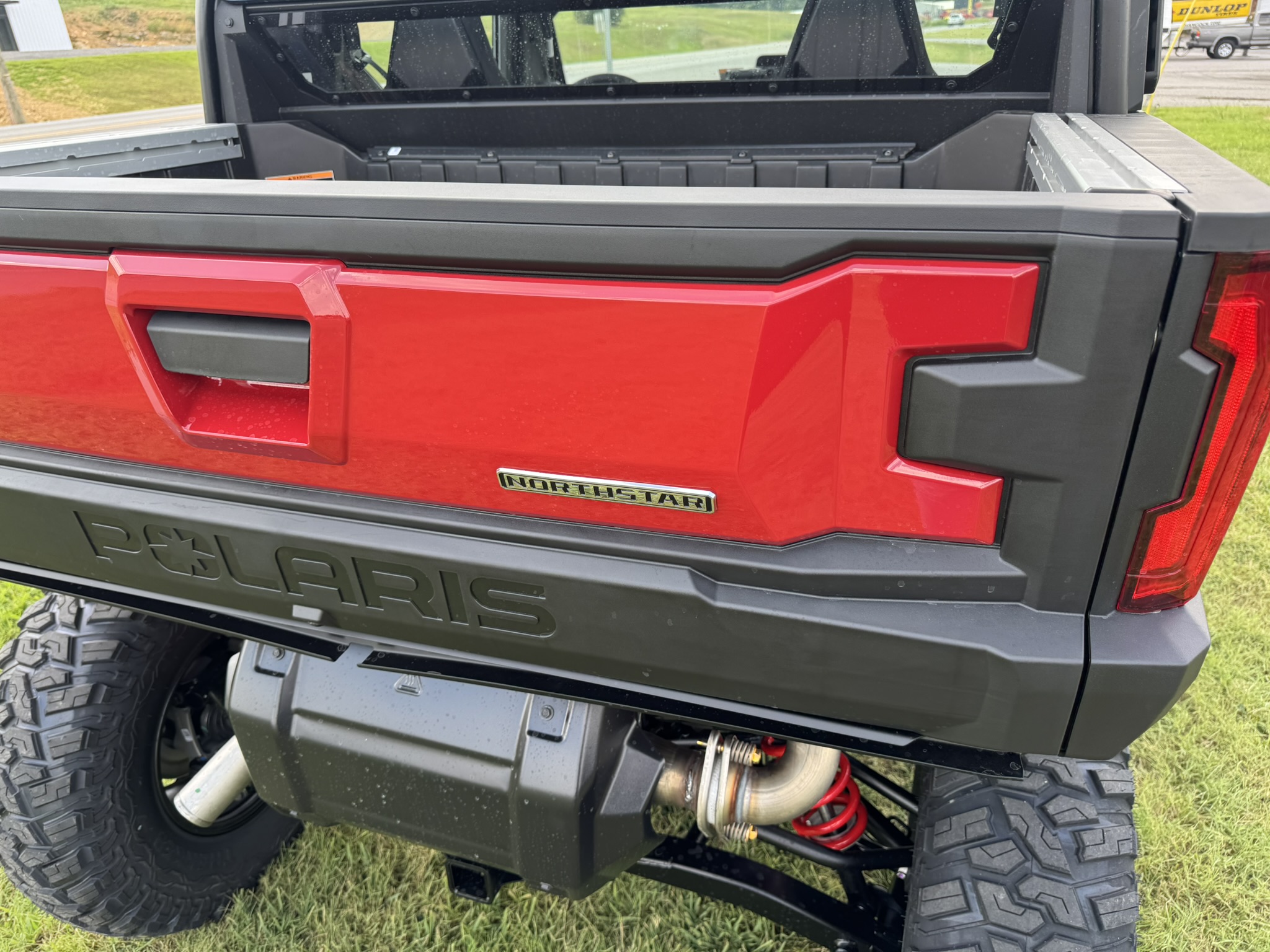 2026 Polaris XPEDITION XP Northstar - Performance Red - Photo 9