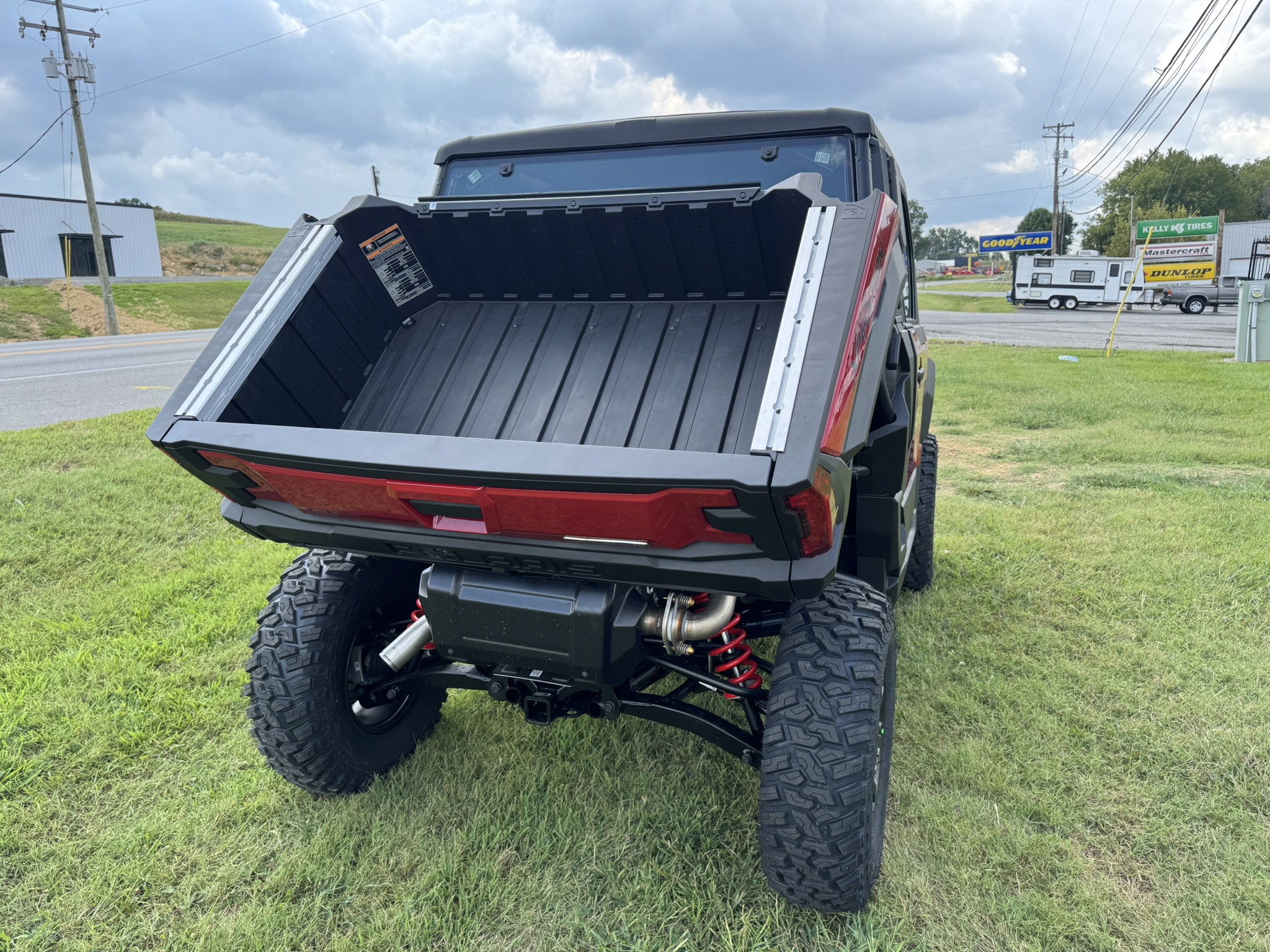 2026 Polaris XPEDITION XP Northstar - Performance Red - Photo 11