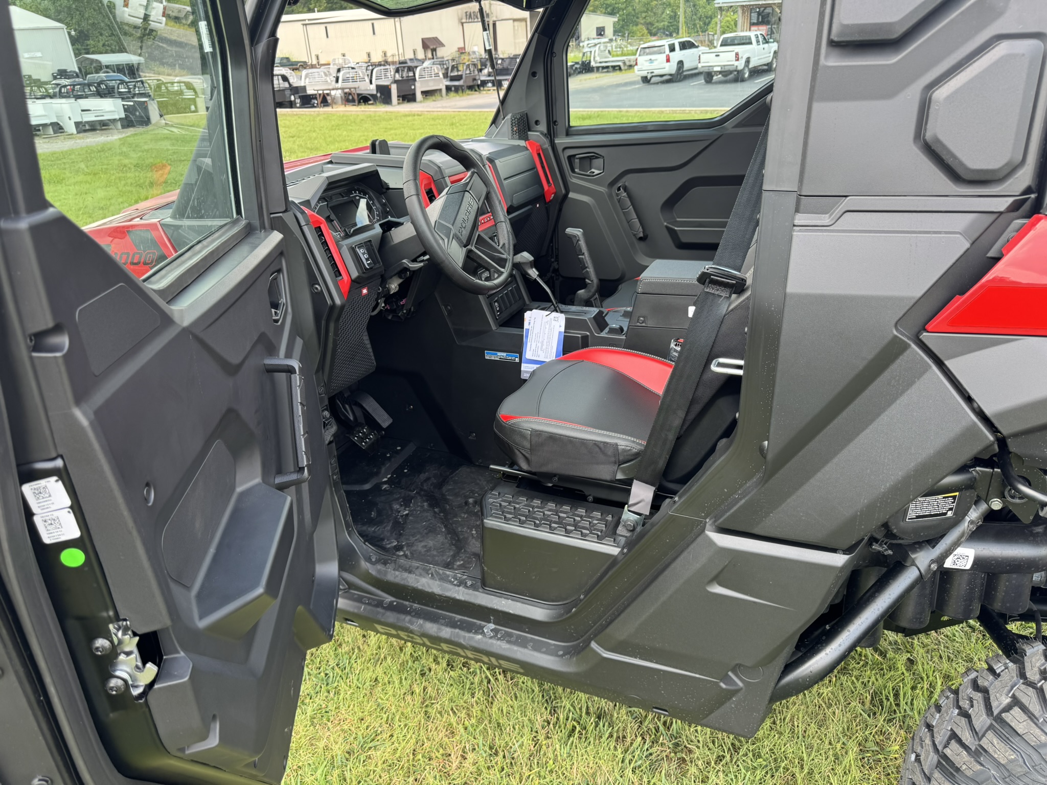 2026 Polaris XPEDITION XP Northstar - Performance Red - Photo 14