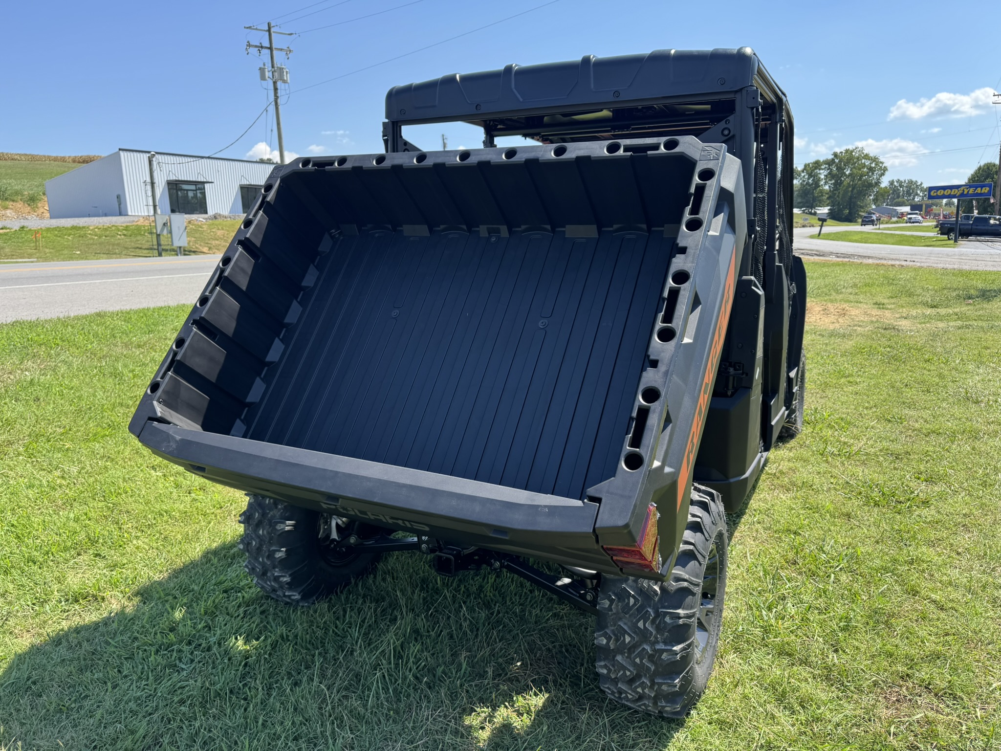 2026 Polaris Ranger® Crew 1000 Premium - Rover Rust - Photo 9