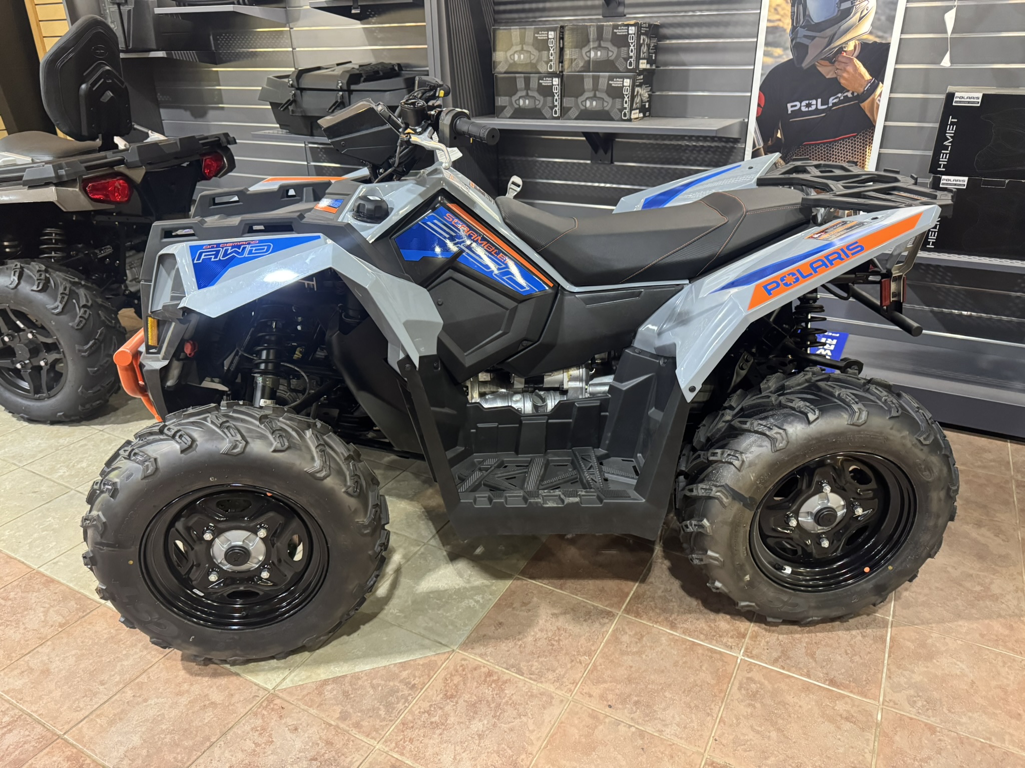 2025 Polaris Scrambler® 850 - Storm Gray / Radar Blue - Photo 12