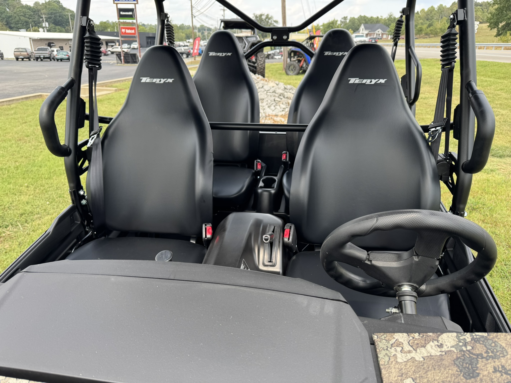 2025 Kawasaki Teryx4™ S Camo - Photo 8