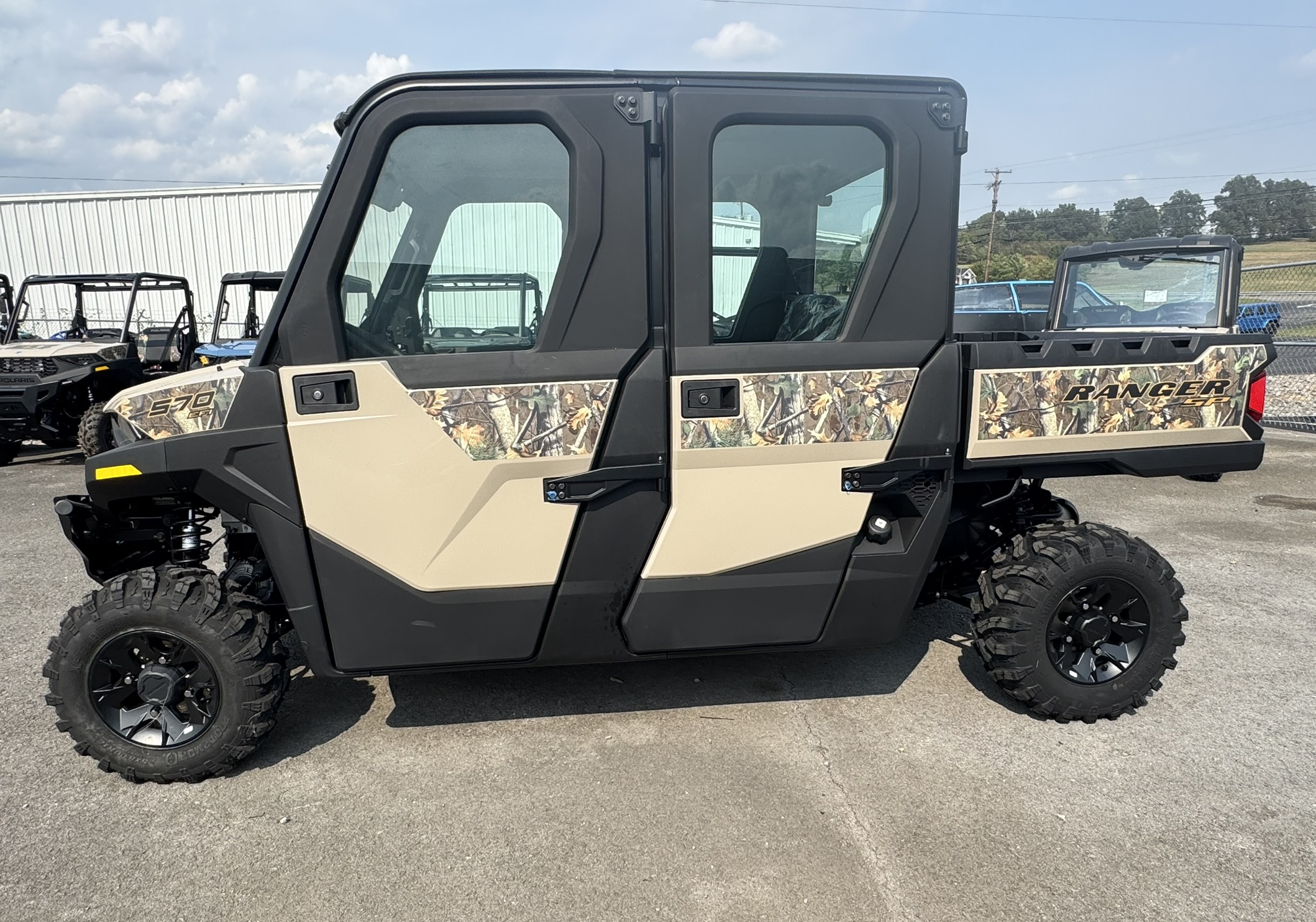 2025 Polaris Ranger® Crew SP 570-4 NorthStar (HEAT ONLY) - Sand Dune w/Camo