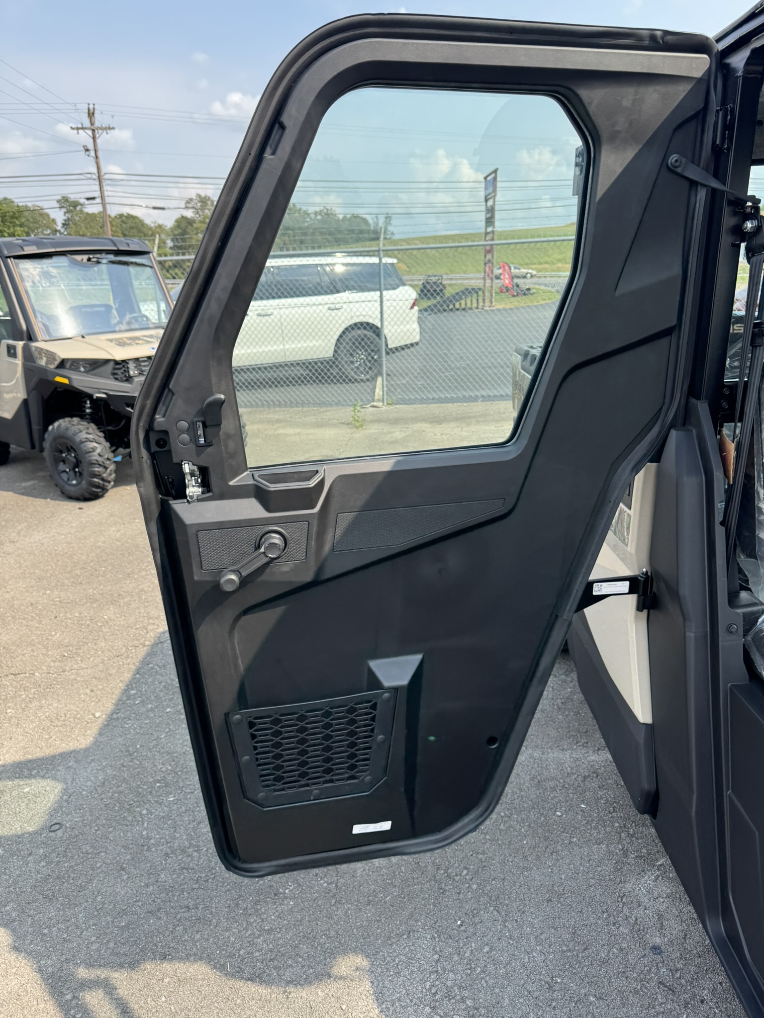 2025 Polaris Ranger® Crew SP 570-4 NorthStar (HEAT ONLY) - Sand Dune w/Camo - Photo 14