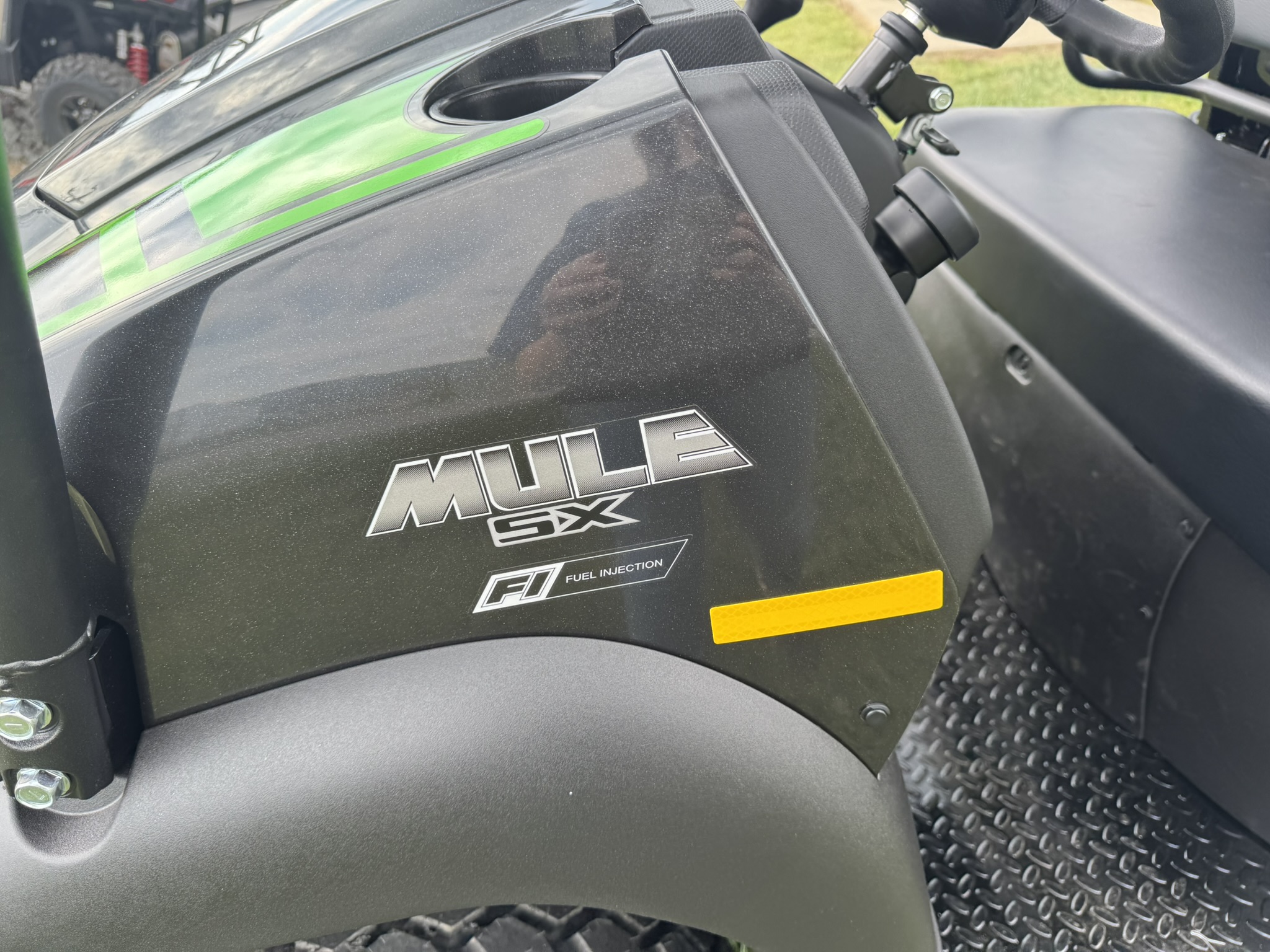 2026 Kawasaki Mule SX™ 4x4 XC LE - Metallic Onyx Black - Photo 2