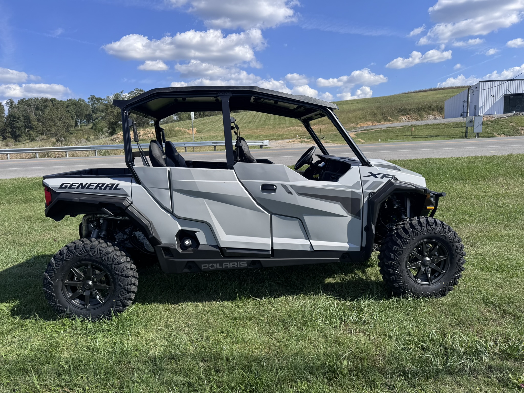 2026 Polaris GENERAL® XP 4 1000 Sport - Ghost Gray - Photo 5