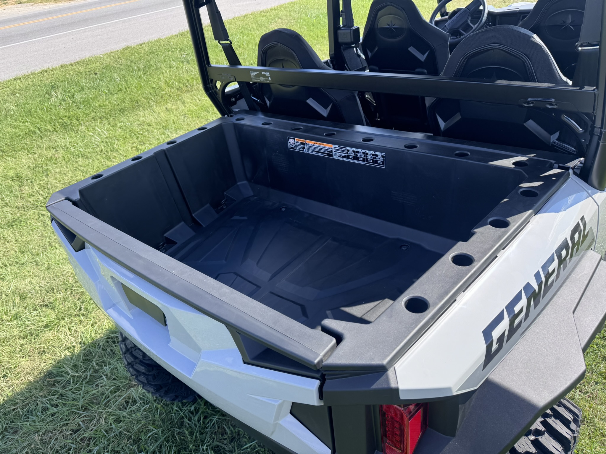 2026 Polaris GENERAL® XP 4 1000 Sport - Ghost Gray - Photo 7