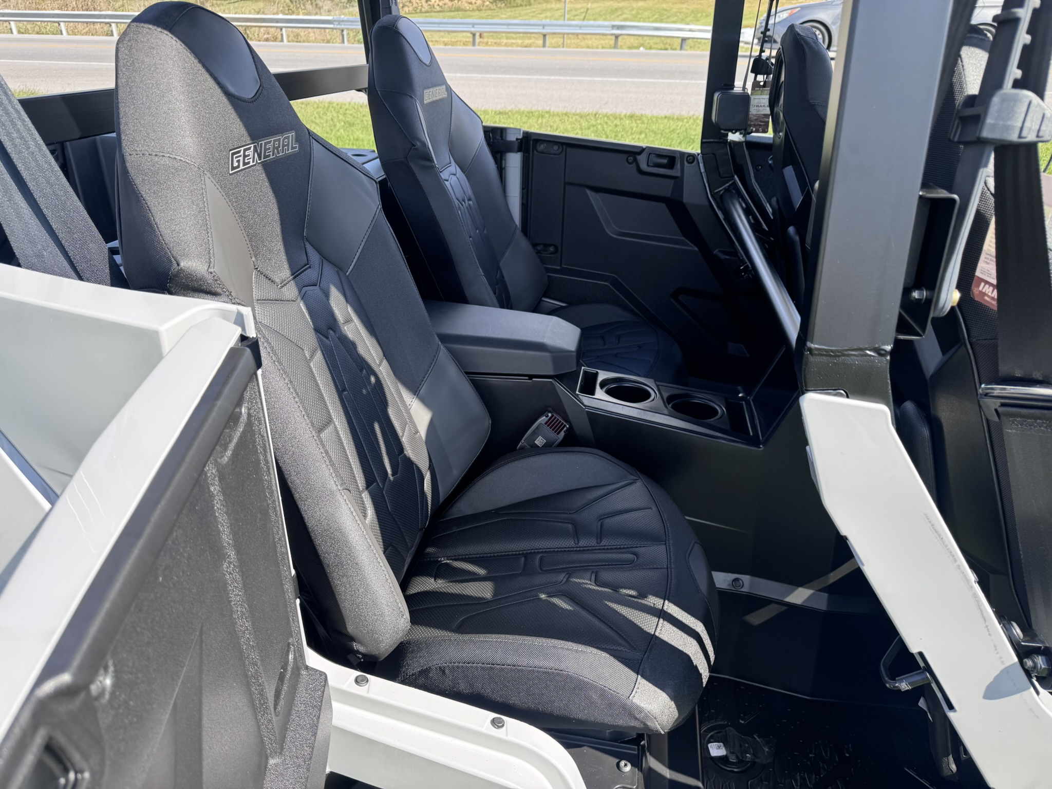 2026 Polaris GENERAL® XP 4 1000 Sport - Ghost Gray - Photo 10