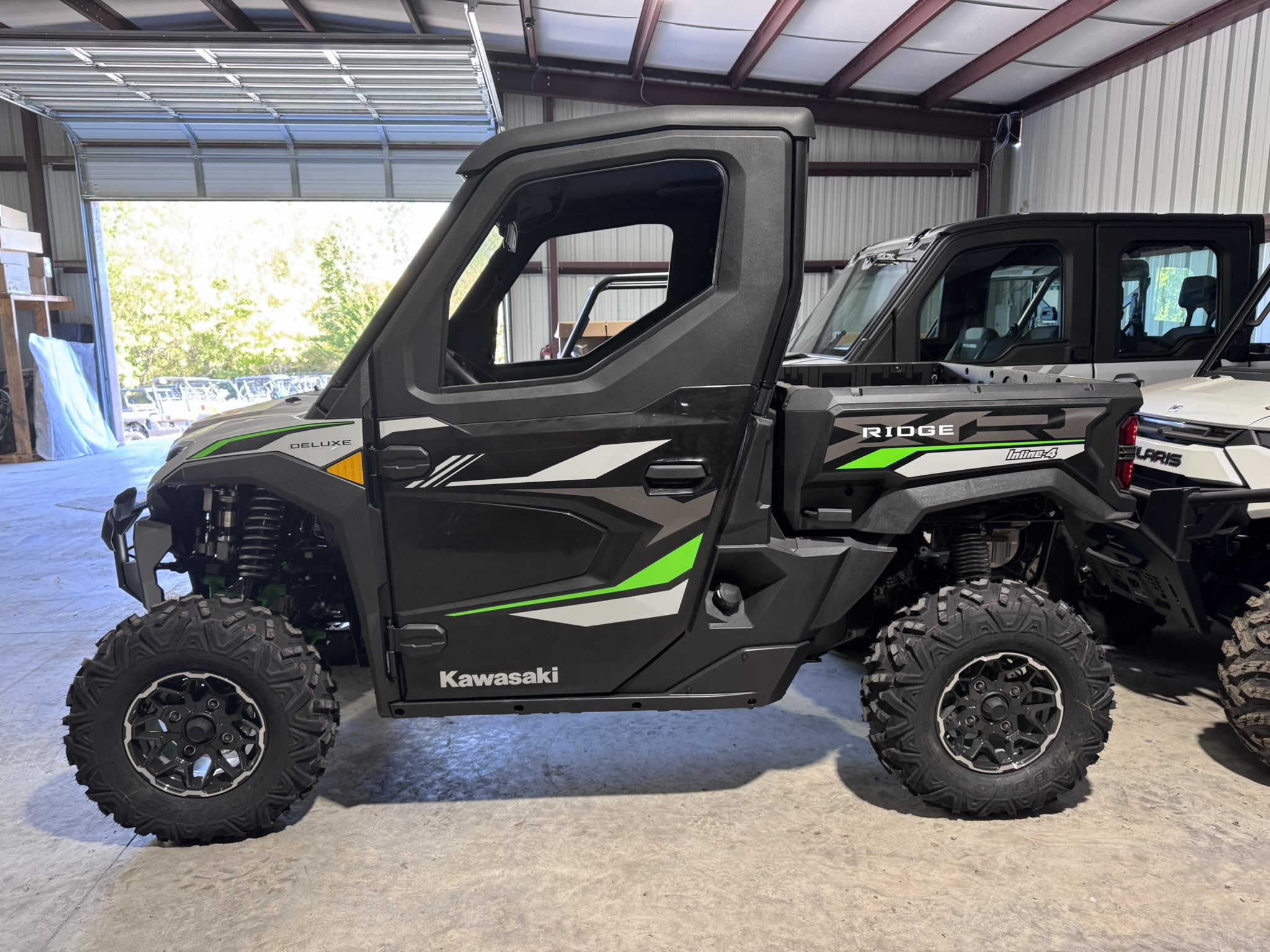 2025 Kawasaki RIDGE® XR Deluxe HVAC - 	Ice Gray - Photo 5