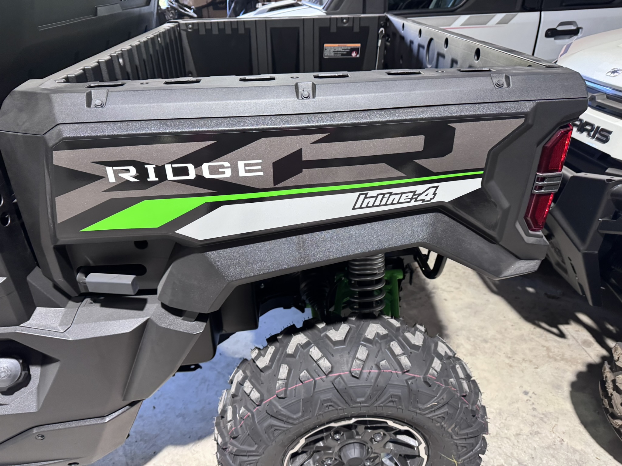 2025 Kawasaki RIDGE® XR Deluxe HVAC - 	Ice Gray - Photo 8
