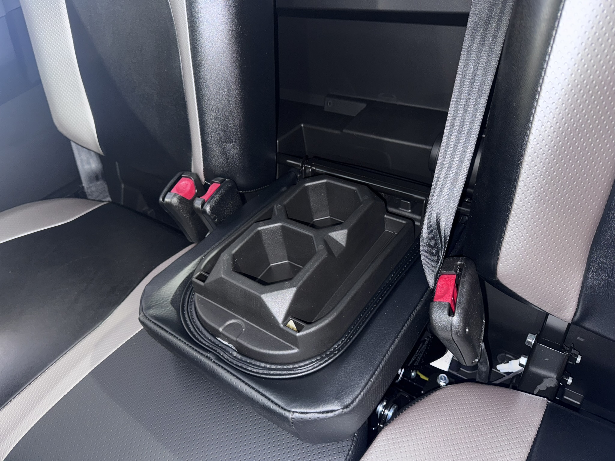 2025 Kawasaki RIDGE® XR Deluxe HVAC - 	Ice Gray - Photo 20