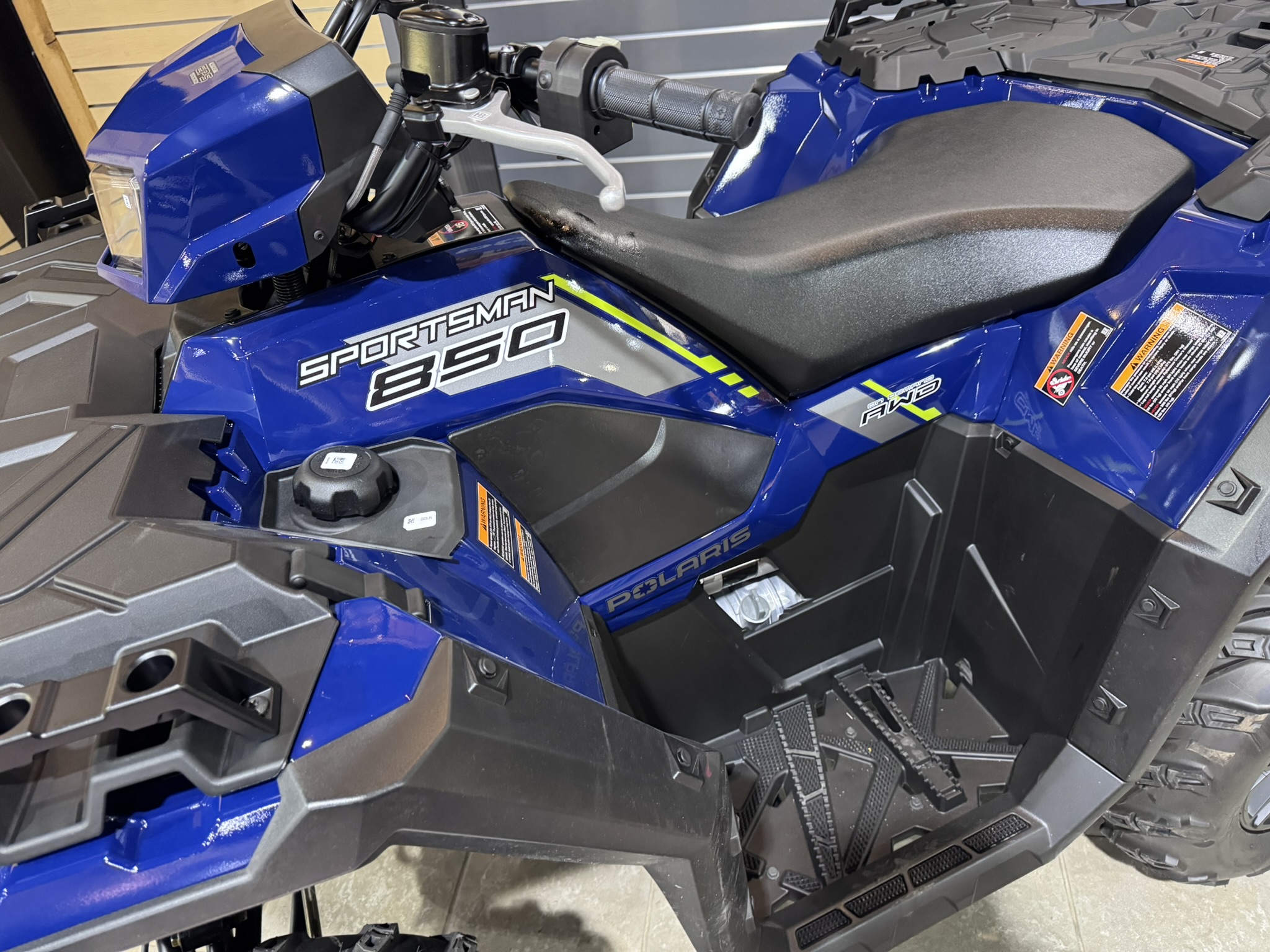2026 Polaris Sportsman® 850 Premium - Springfield Blue - Photo 3
