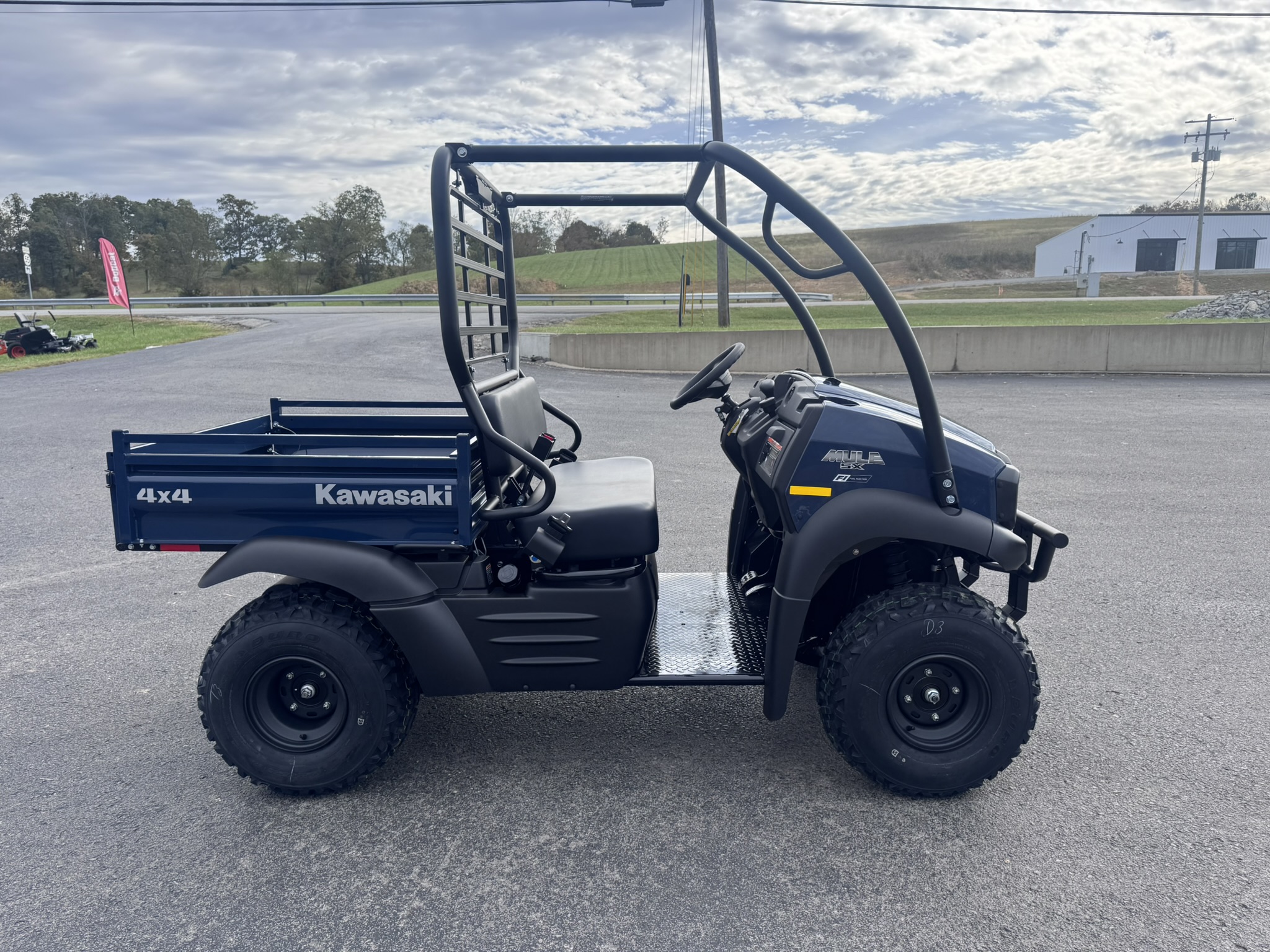 2026 Kawasaki Mule SX™ 4x4 F.I. - Grayish Blue - Photo 4