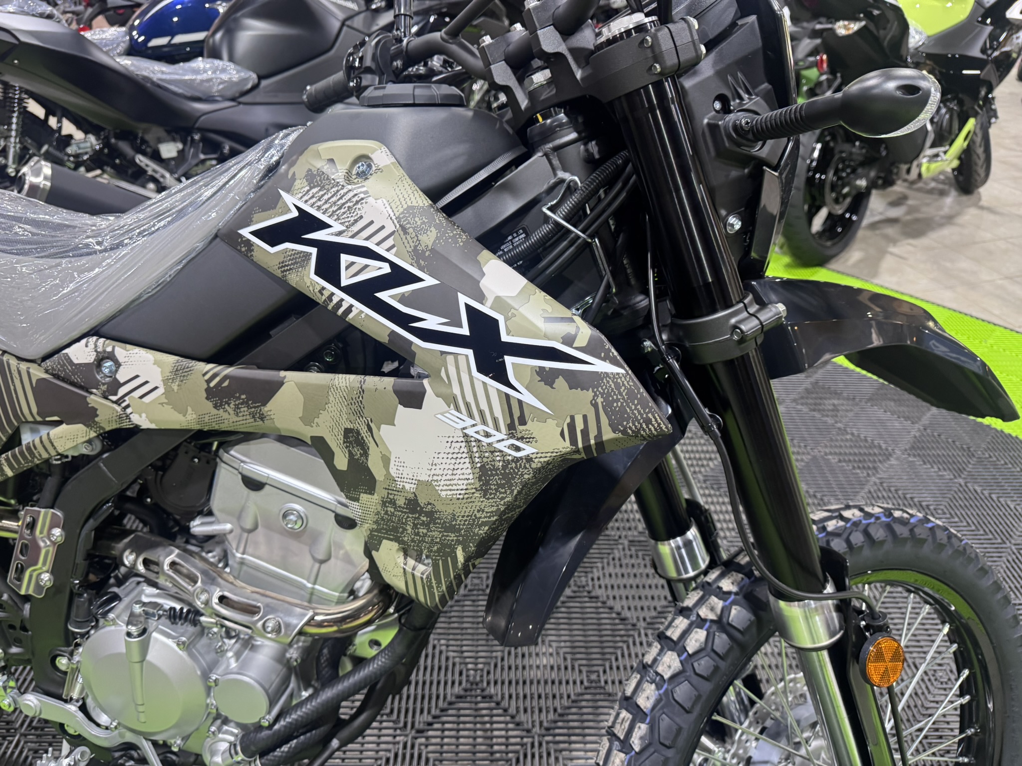 2026 Kawasaki KLX® 300 (DUAL) - Cypher Camo Beige - Photo 3