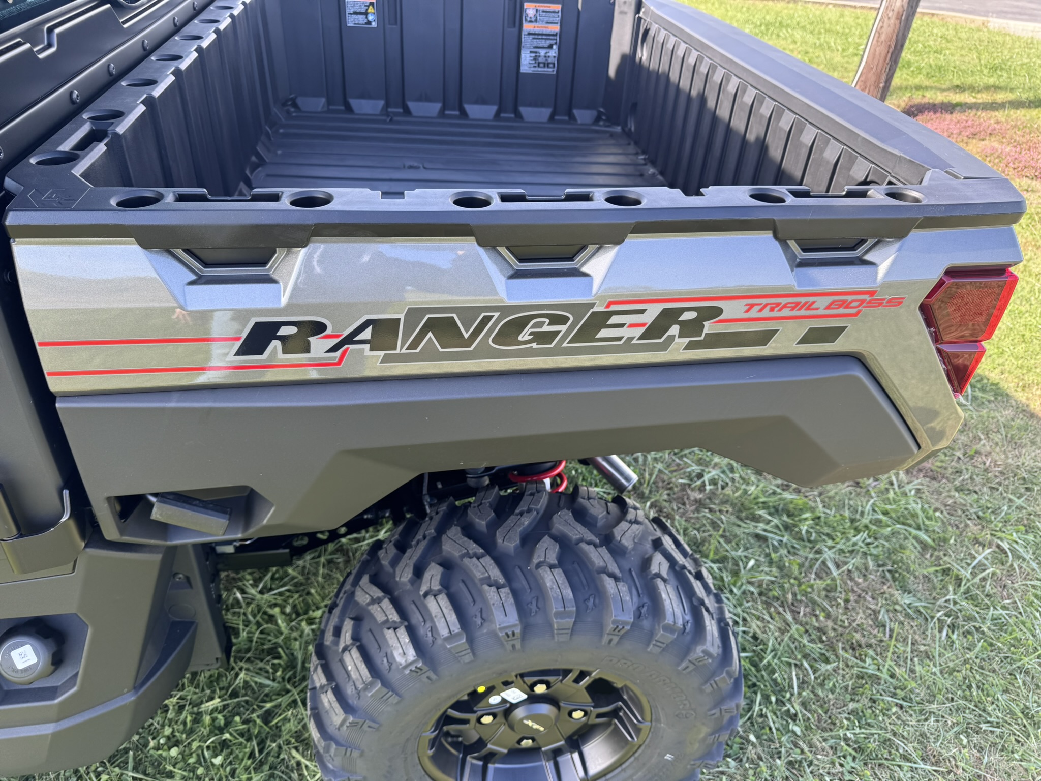 2026 Polaris Ranger® Crew XP 1000 NorthStar Trail Boss - Heavy Metal - Photo 3