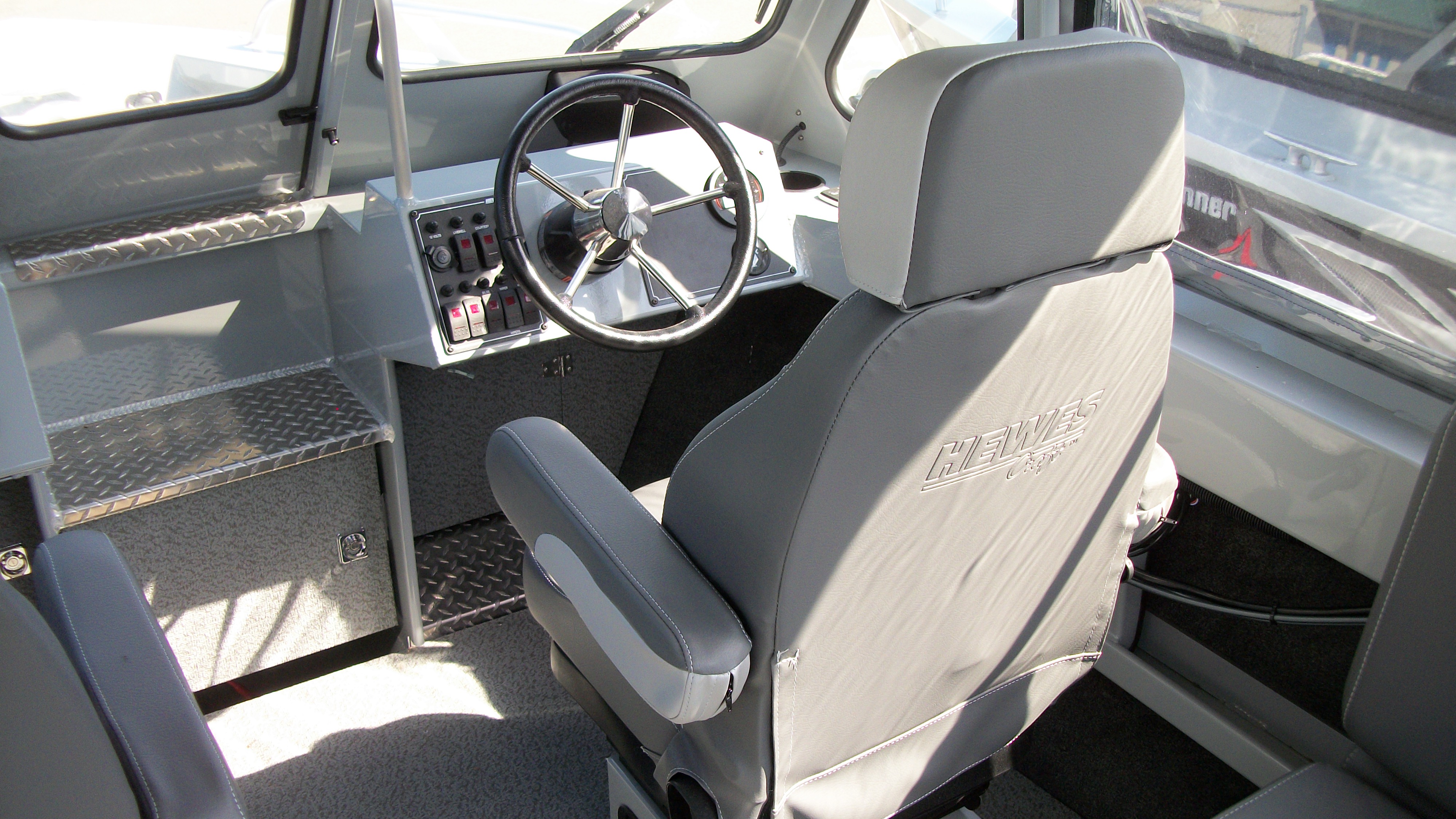 2025 HEWESCRAFT 210 Sea Runner ET - Photo 6