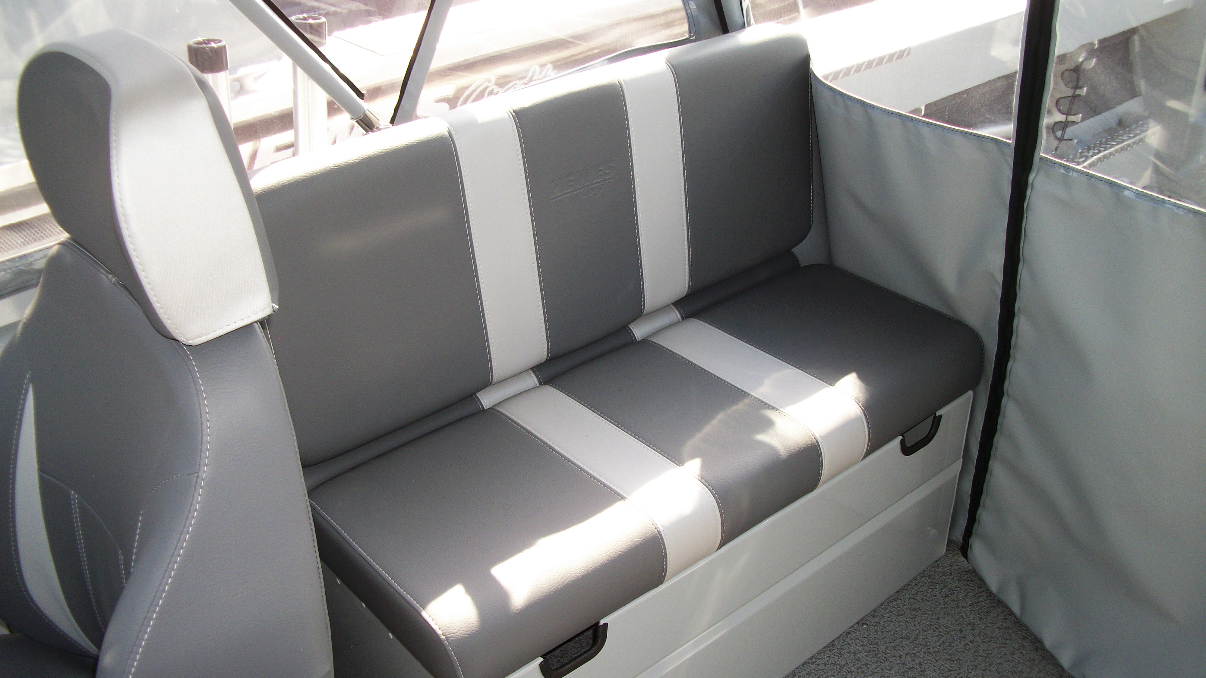 2025 HEWESCRAFT 210 Sea Runner ET - Photo 7